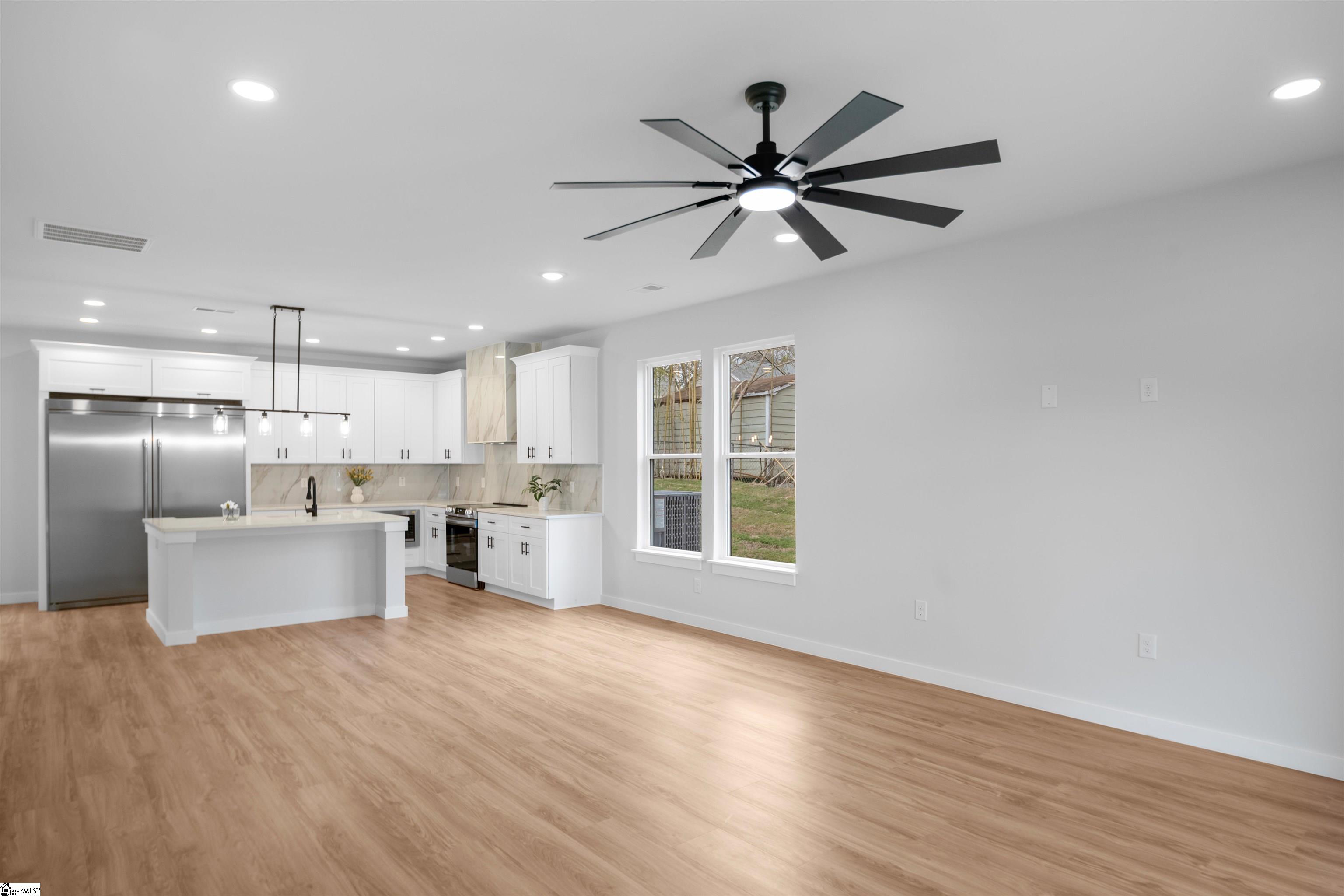 301 Front Street Easley, SC 29640