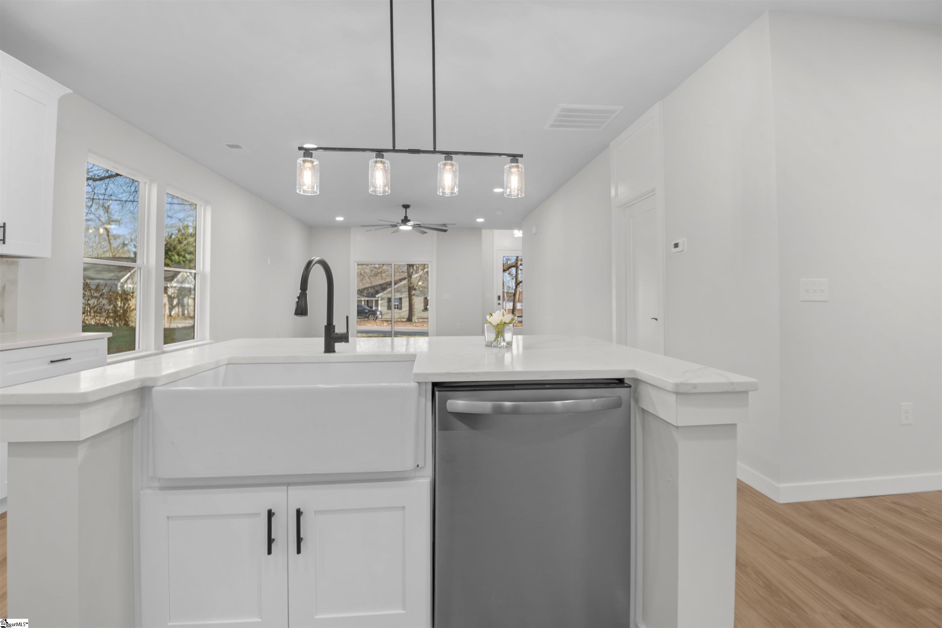 301 Front Street Easley, SC 29640
