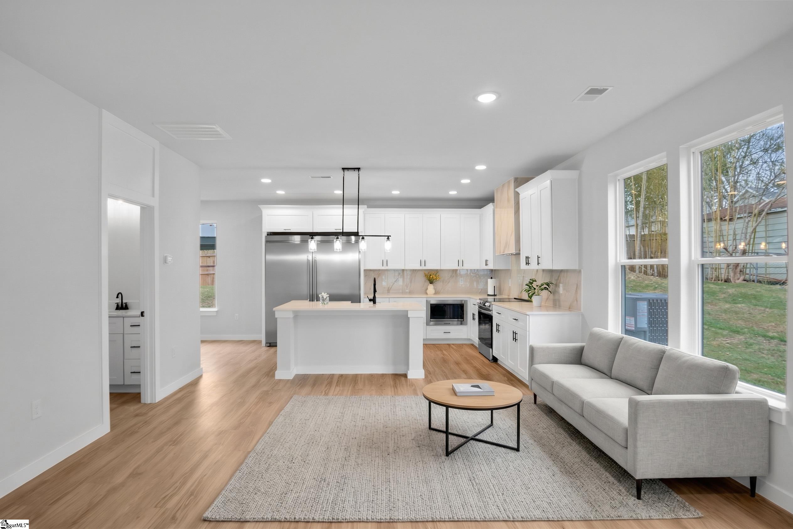 301 Front Street Easley, SC 29640