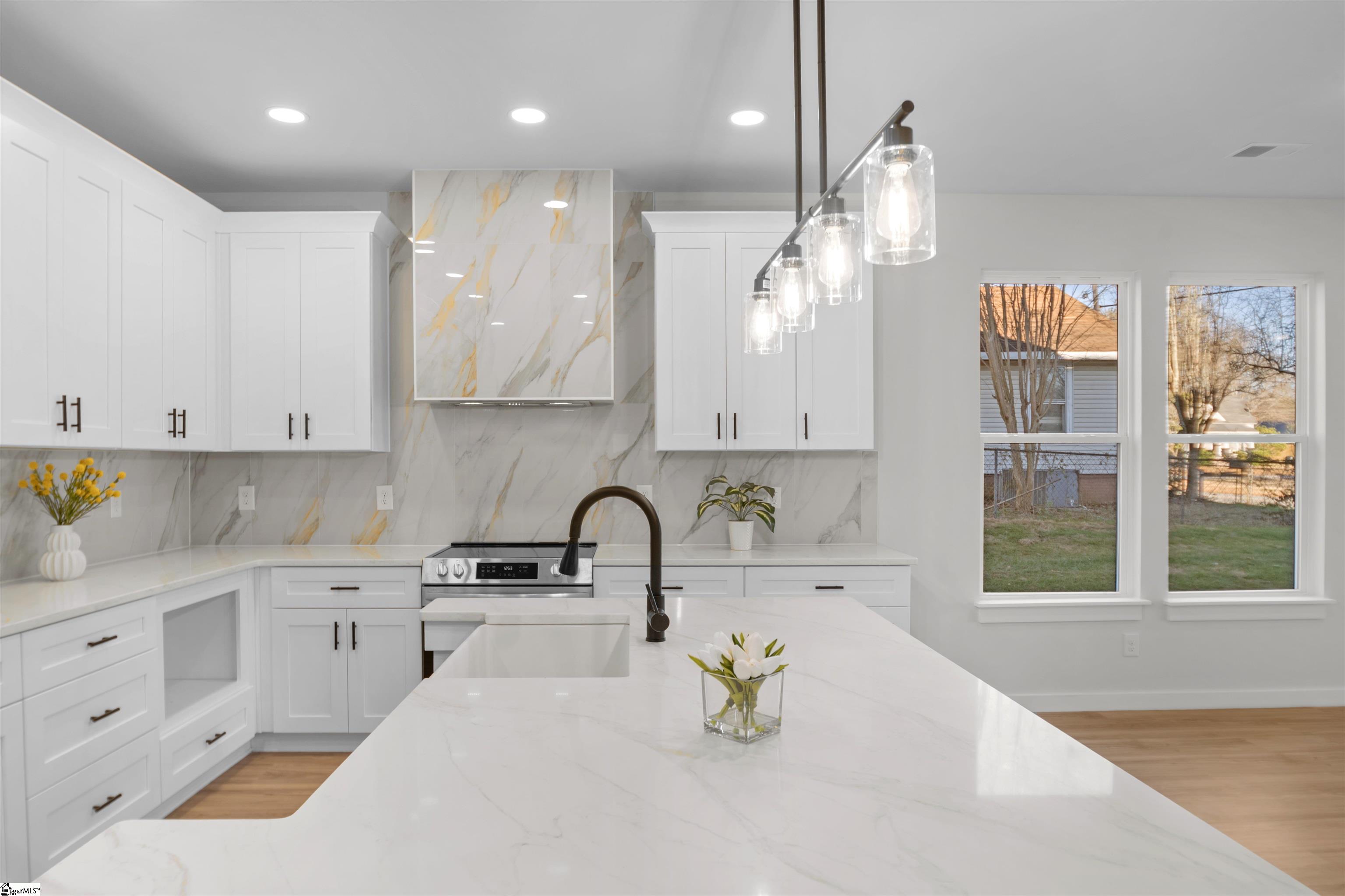 301 Front Street Easley, SC 29640