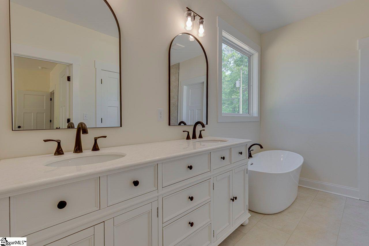 3 Carter Drive Marietta, SC 29661