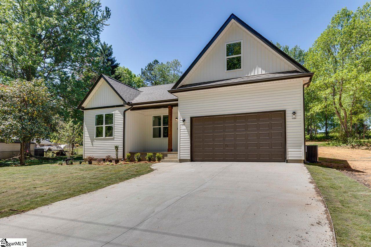 3 Carter Drive Marietta, SC 29661