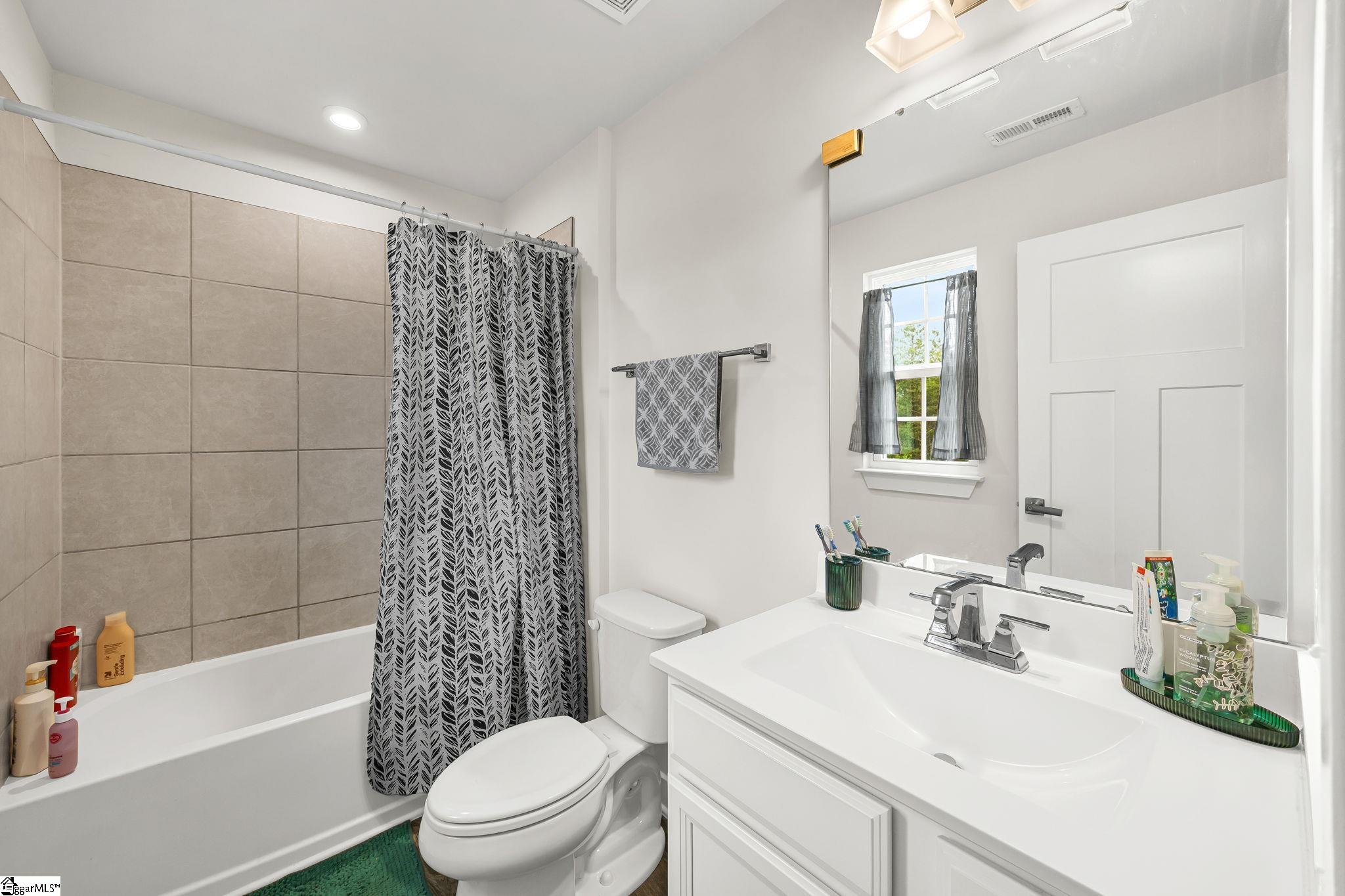 248 Thames Valley Drive Easley, SC 29642