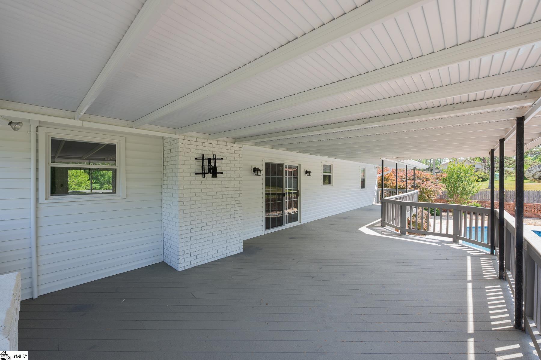 2 Buckhorn Drive Greenville, SC 29609