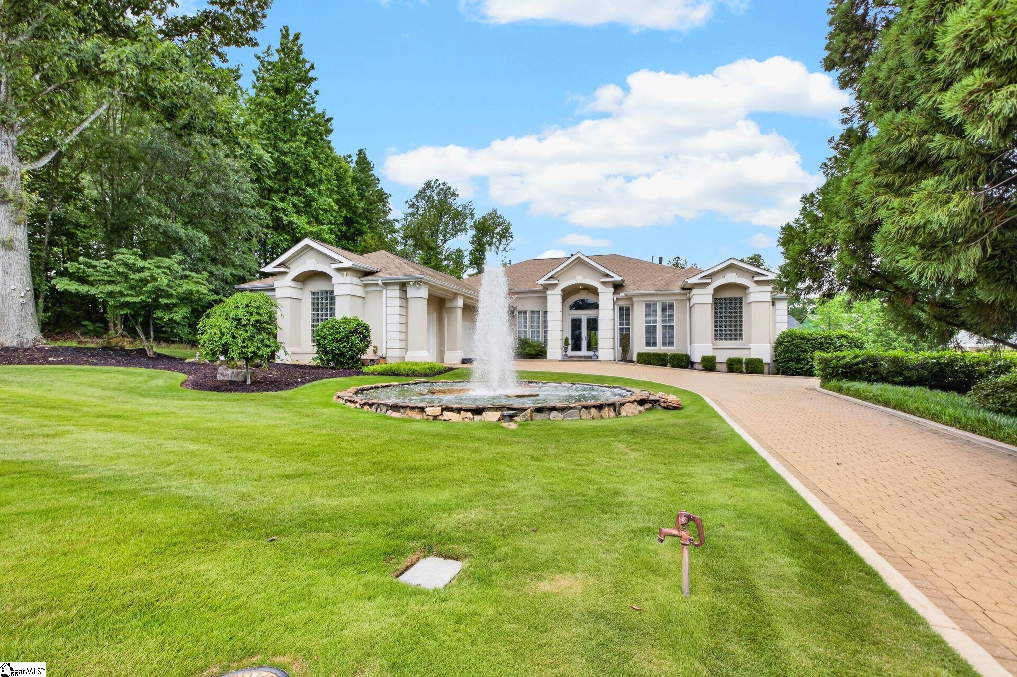 5 Country Squire Court Greenville, SC 29615