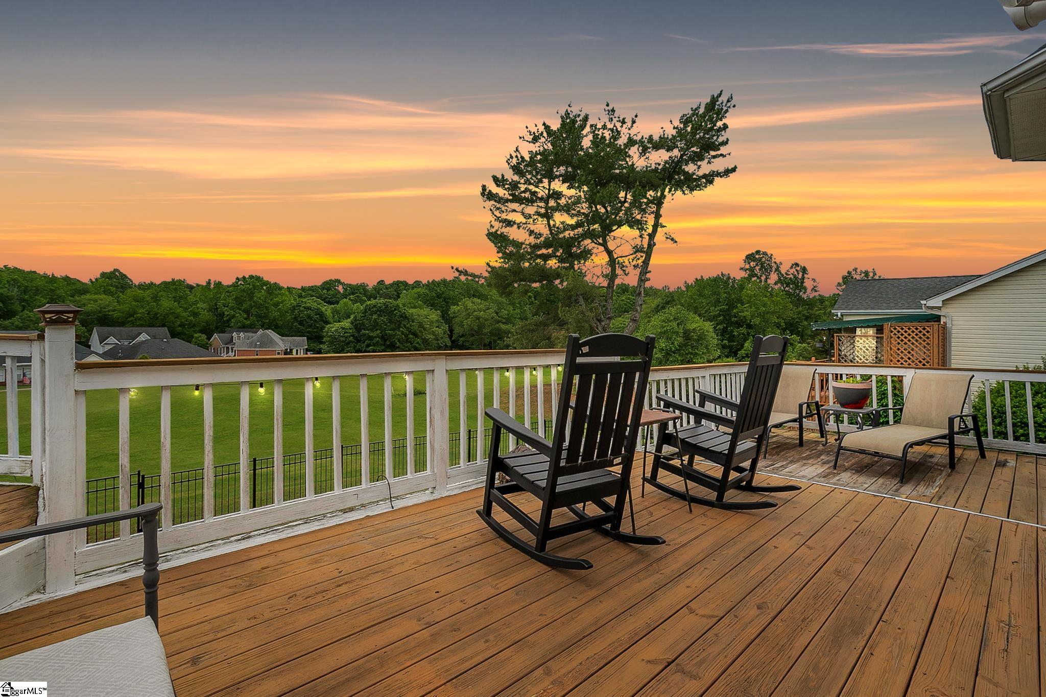 Photo 2 of Single family home for sale at 3 Tee Time Ct, Greenville, SC 29609 | MLS# 1590250 | Listing updated on 2026-09-16