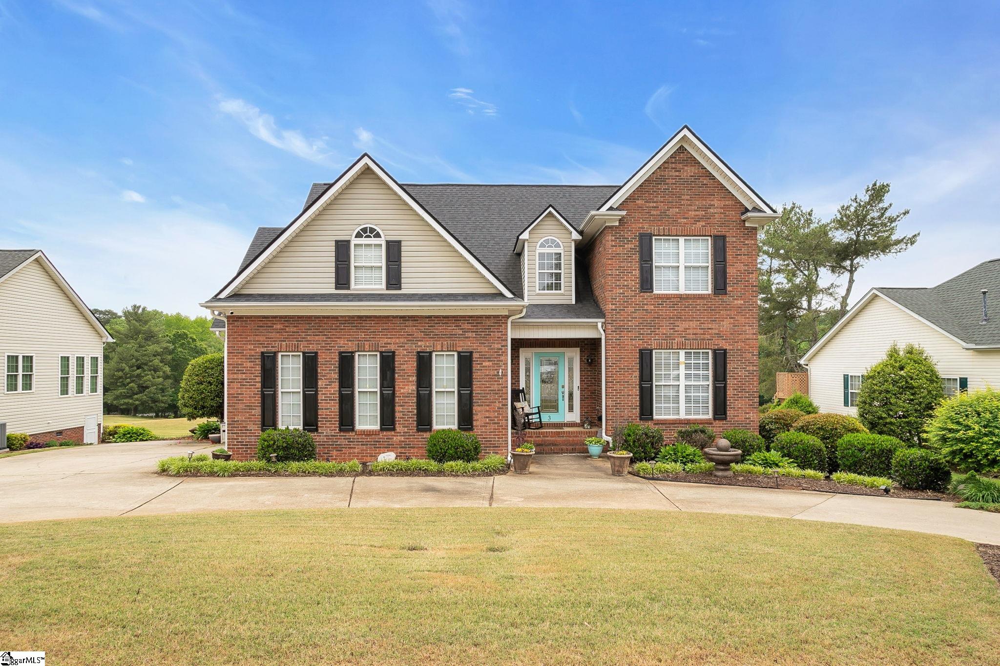 Photo 3 of Single family home for sale at 3 Tee Time Ct, Greenville, SC 29609 | MLS# 1590250 | Listing updated on 2026-09-16