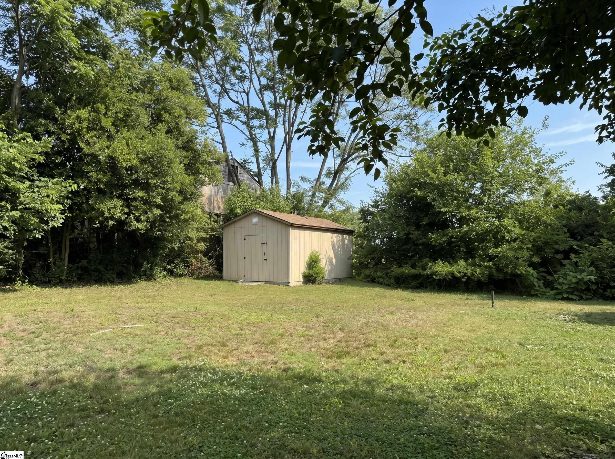 3 Piedmont Avenue Greenville, SC 29611