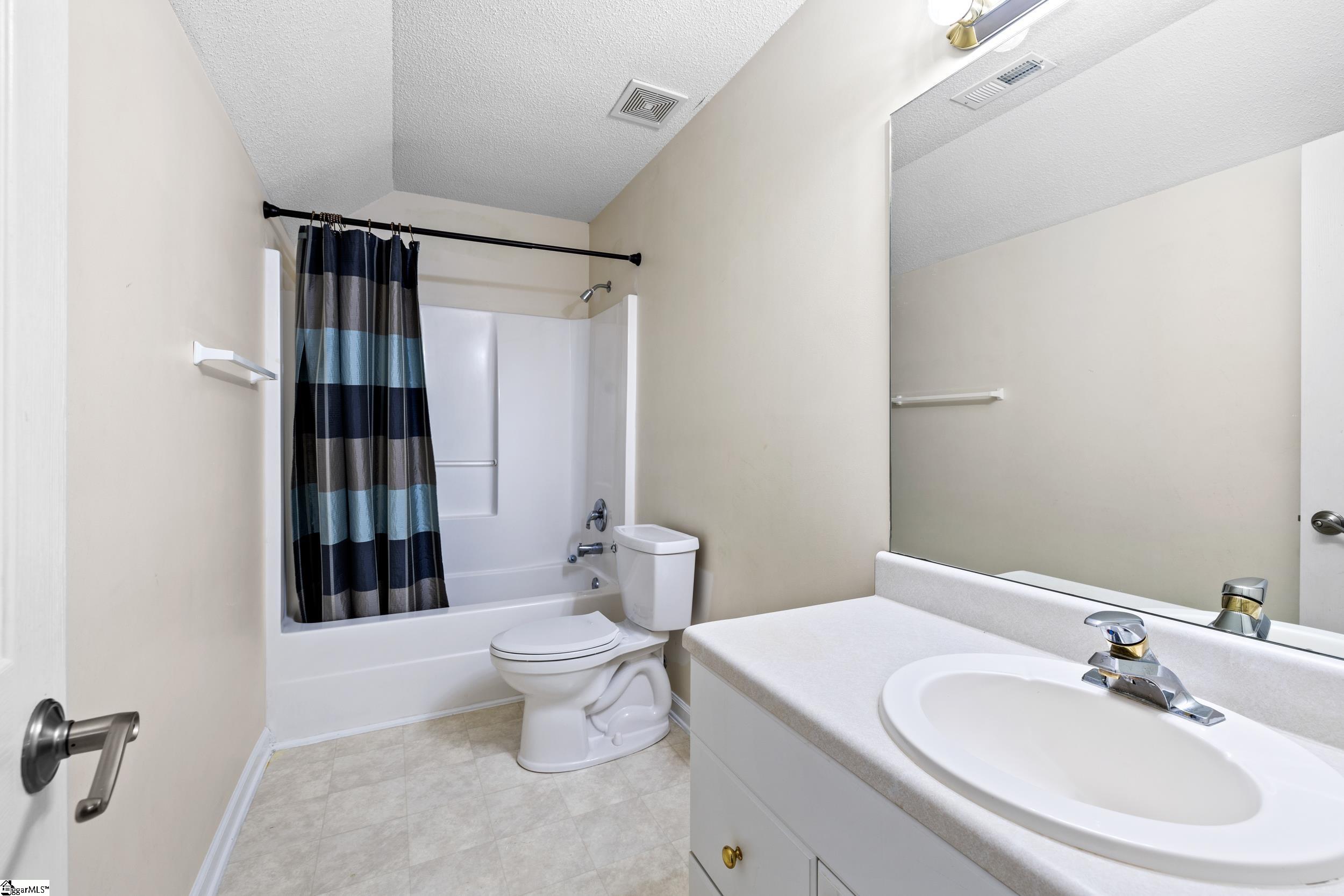 200 Holly Chase Drive Piedmont, SC 29673