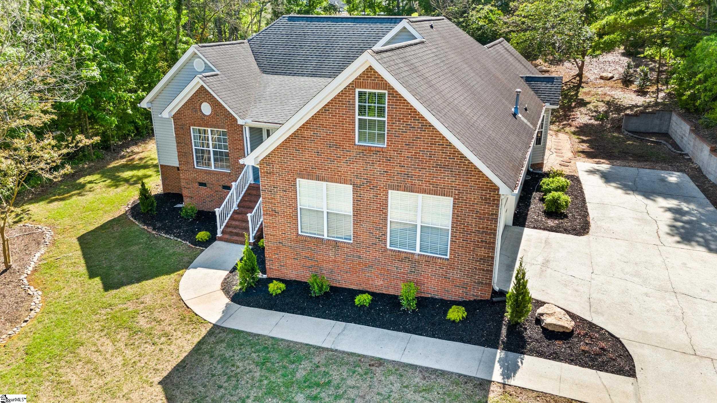 200 Holly Chase Drive Piedmont, SC 29673