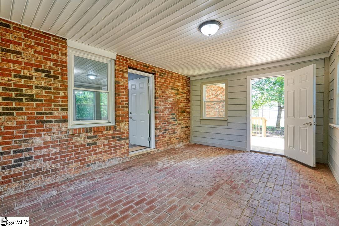 7110 Cotton Owens Drive Spartanburg, SC 29303
