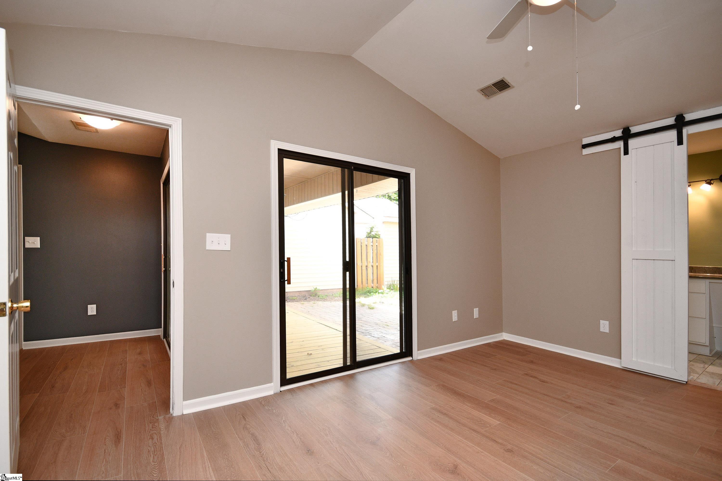 73 Forest Lake Drive Greenville, SC 29681