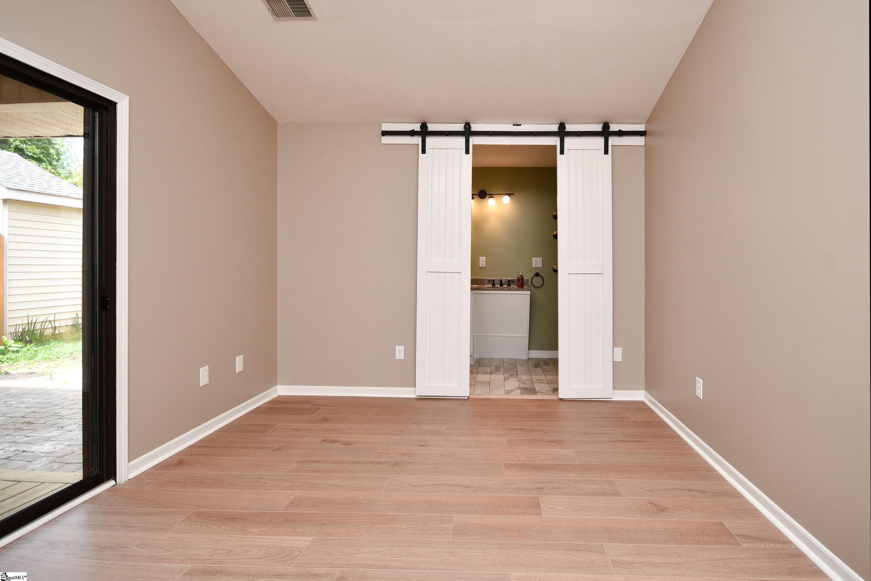 73 Forest Lake Drive Greenville, SC 29681