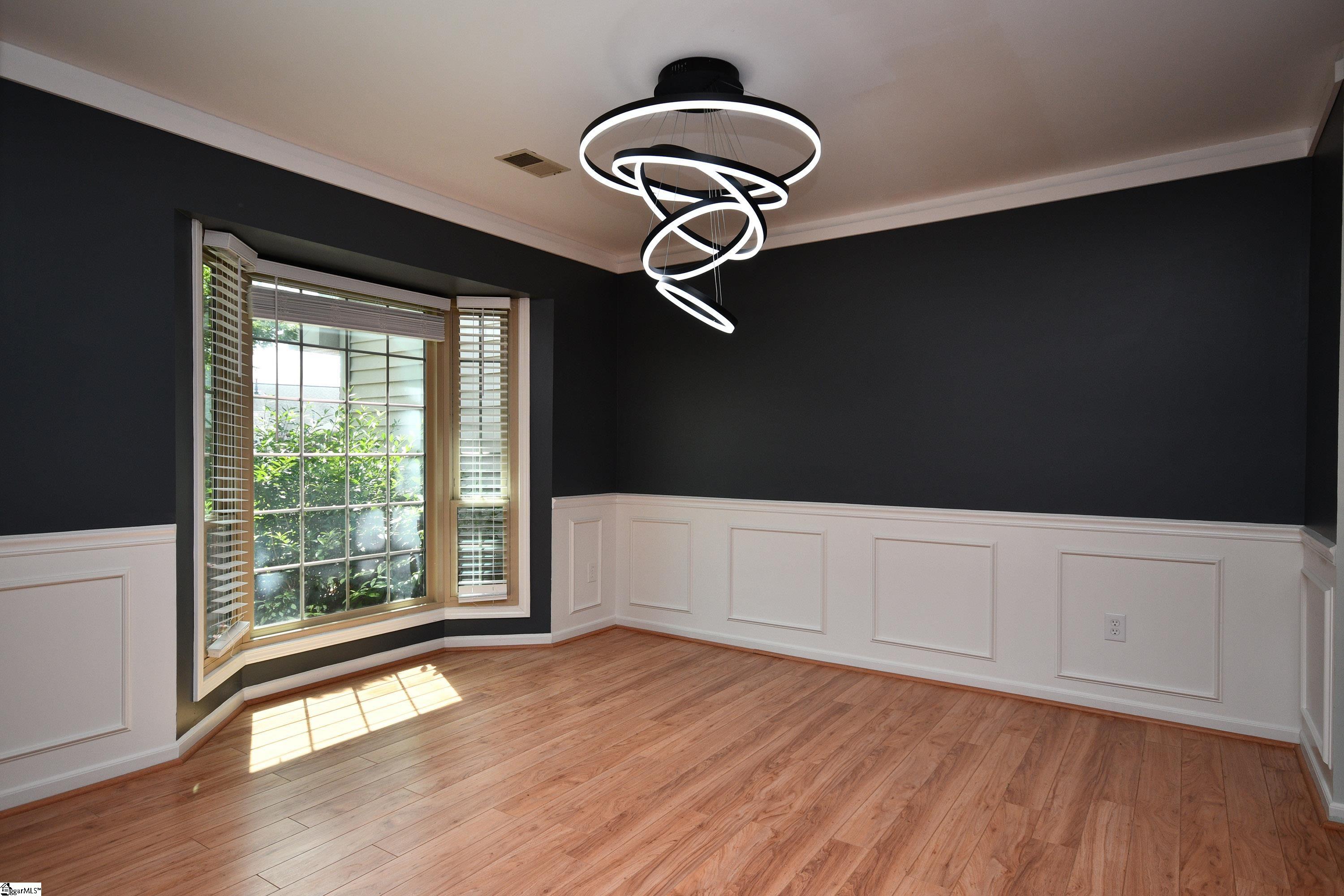 73 Forest Lake Drive Greenville, SC 29681