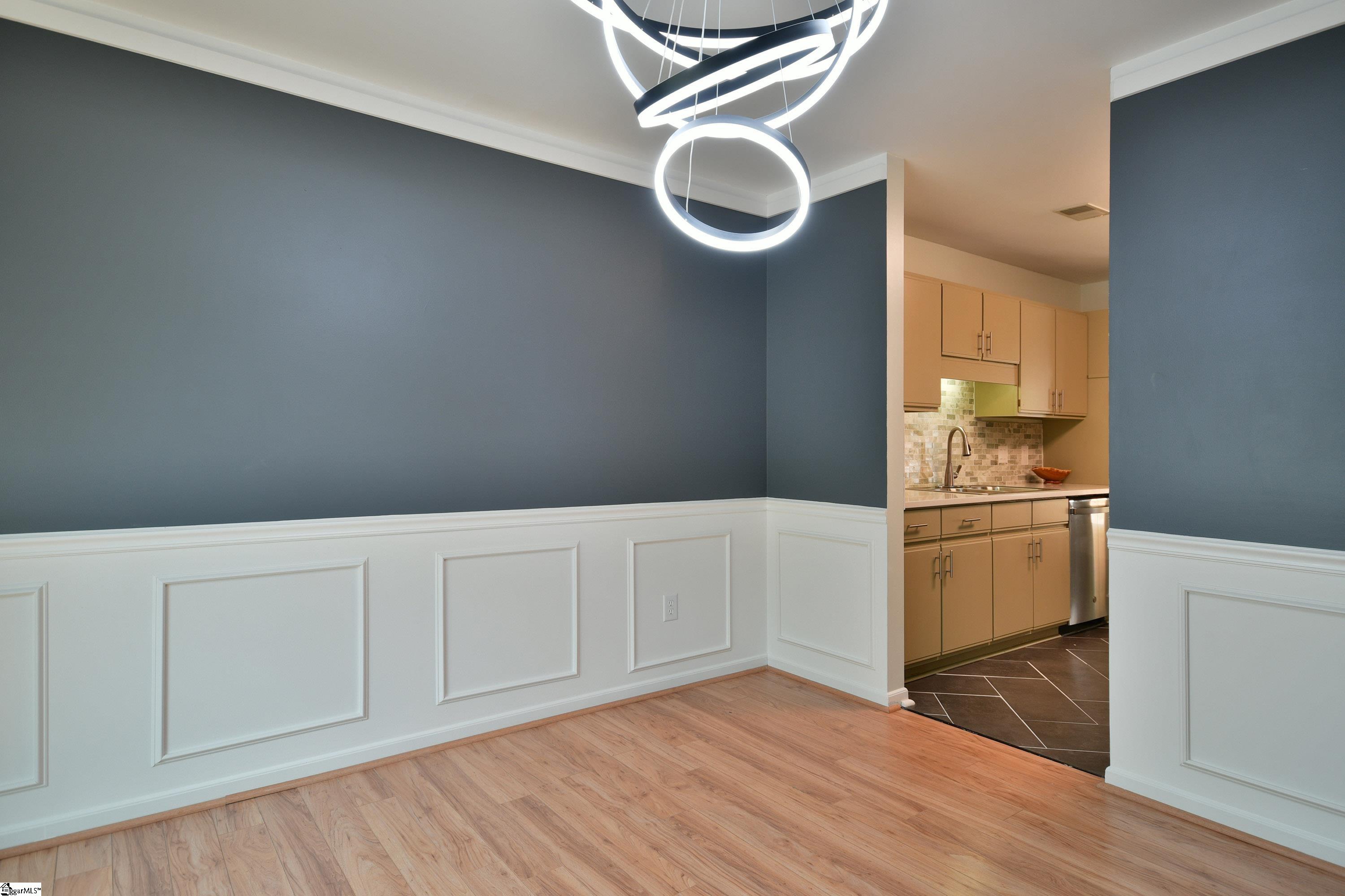 73 Forest Lake Drive Greenville, SC 29681