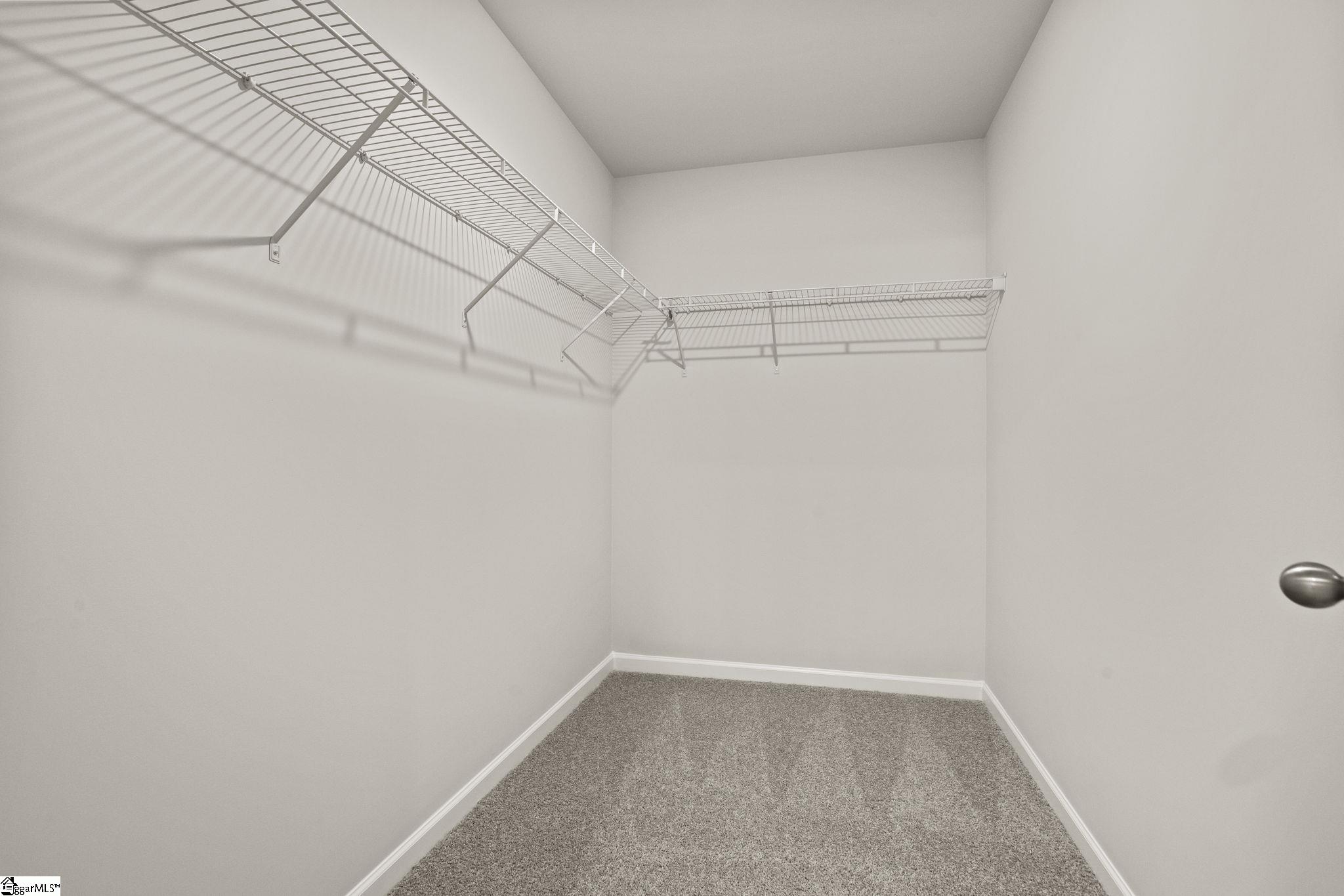 GGAR Image 22 - bk41590533