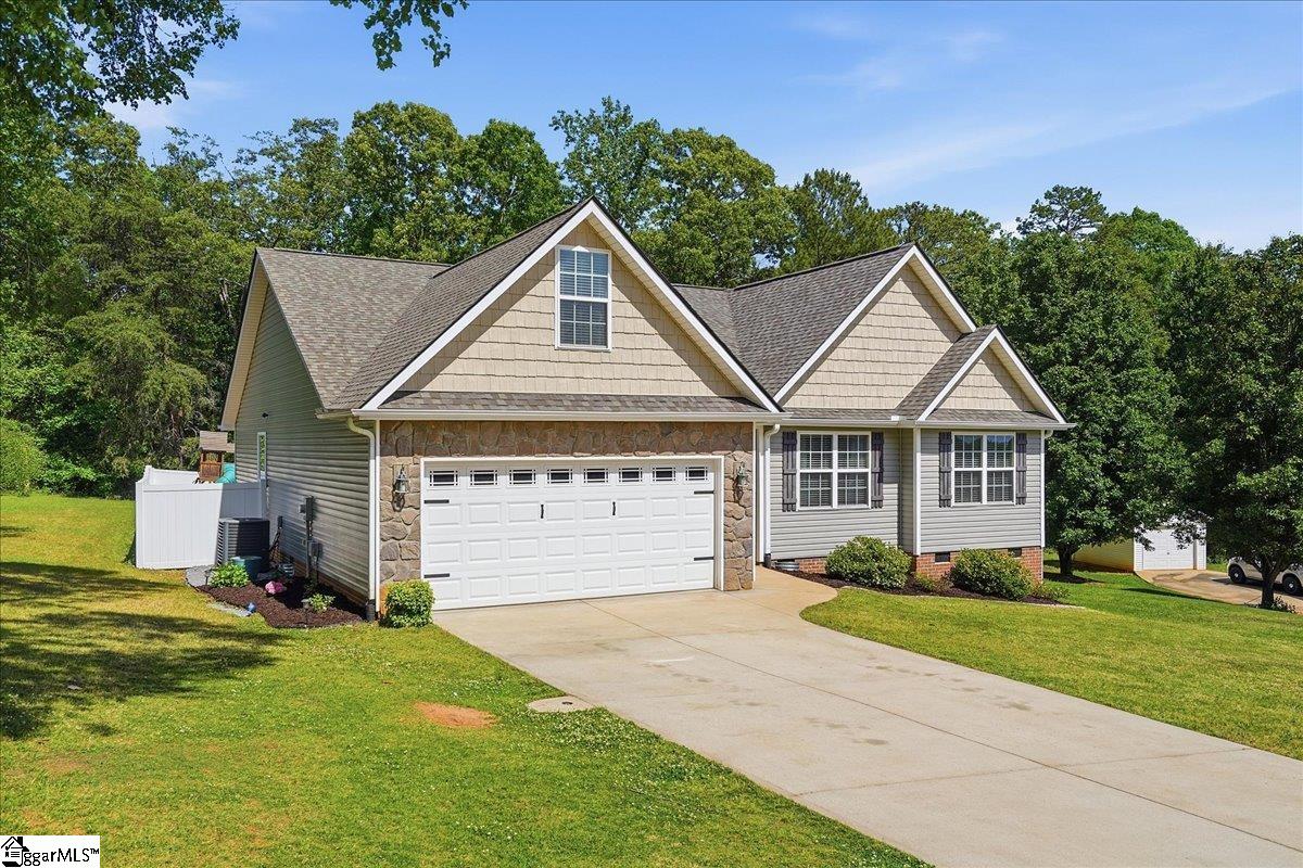 130 Saddlebrook Avenue Pickens, SC 29671
