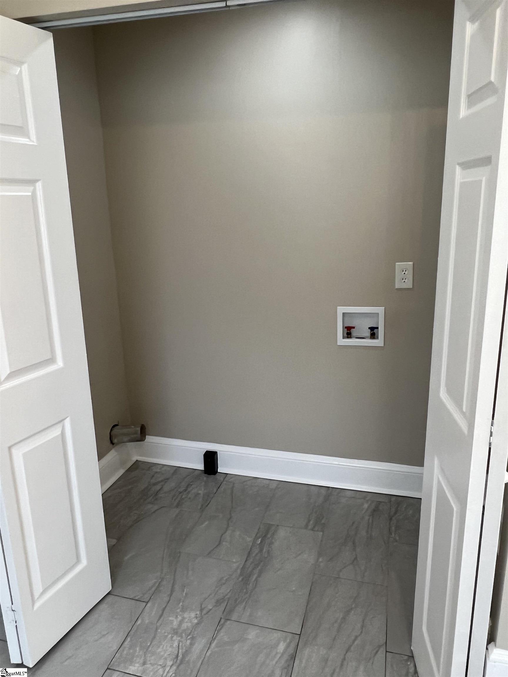 1600 W Parker Road Greenville, SC 29617