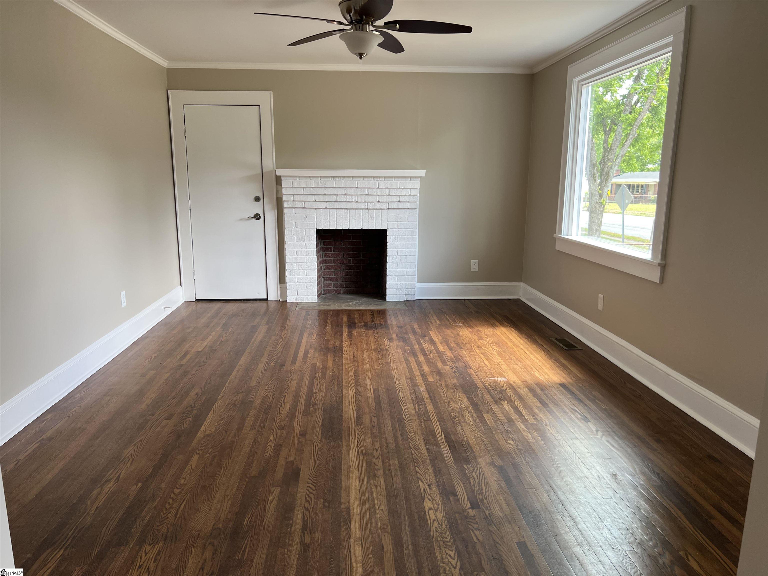 1600 W Parker Road Greenville, SC 29617