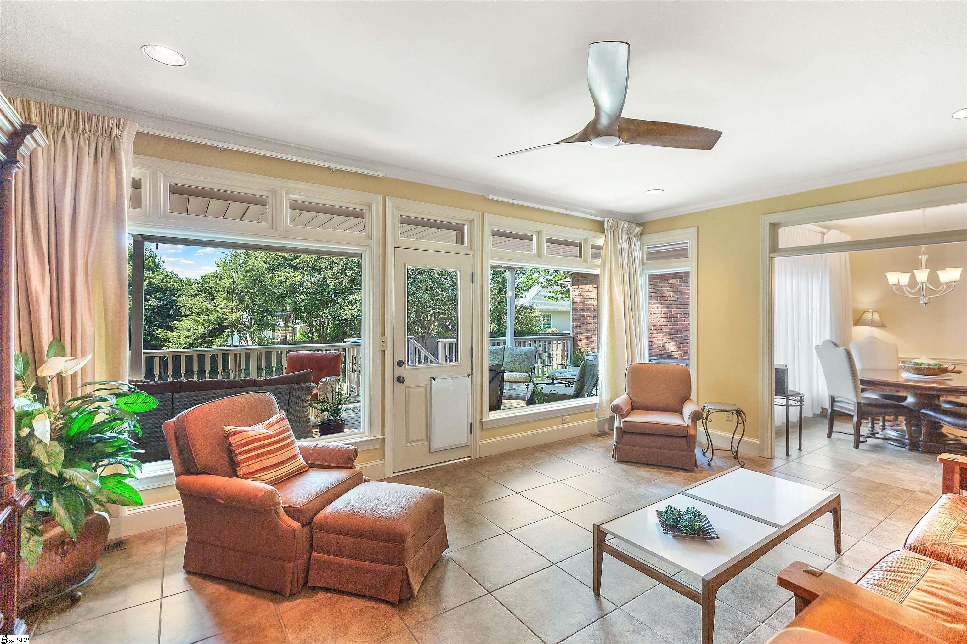 1002 Thornehill Drive Anderson, SC 29621