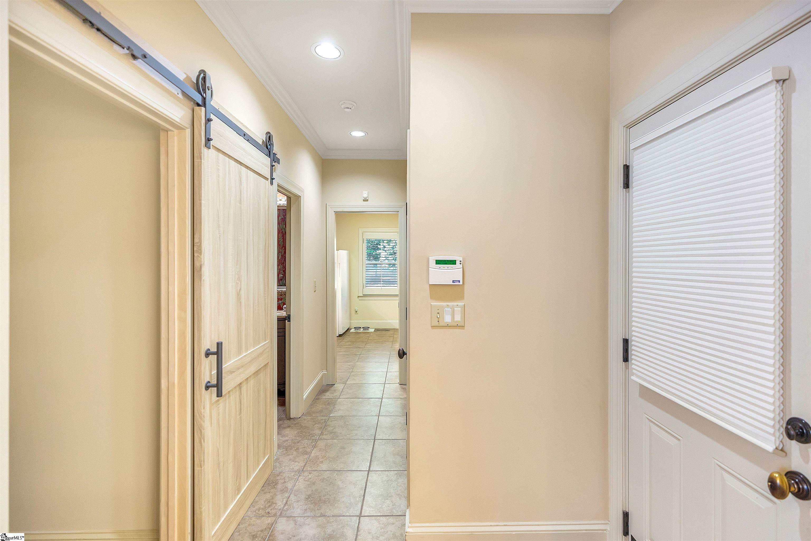 1002 Thornehill Drive Anderson, SC 29621