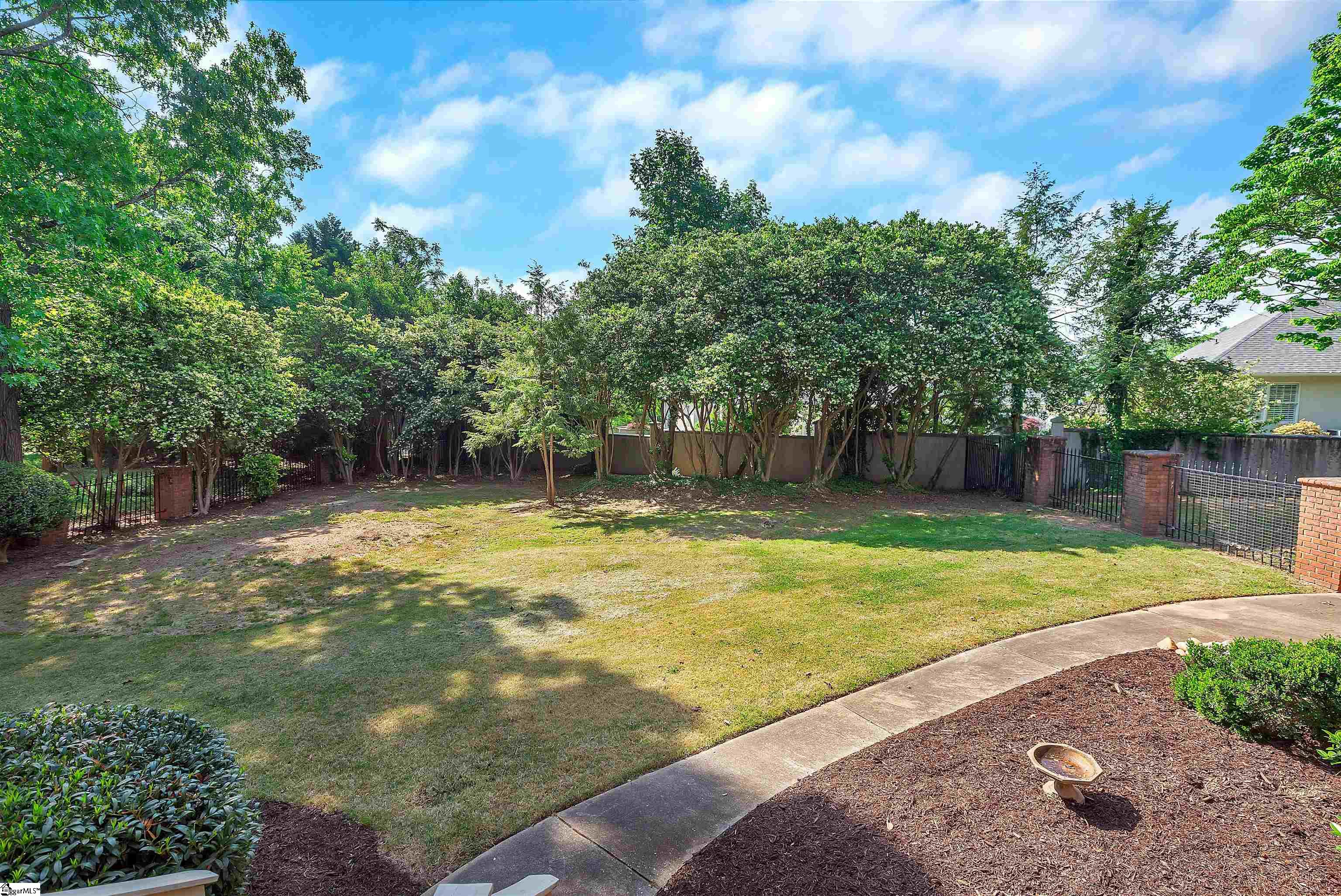 1002 Thornehill Drive Anderson, SC 29621
