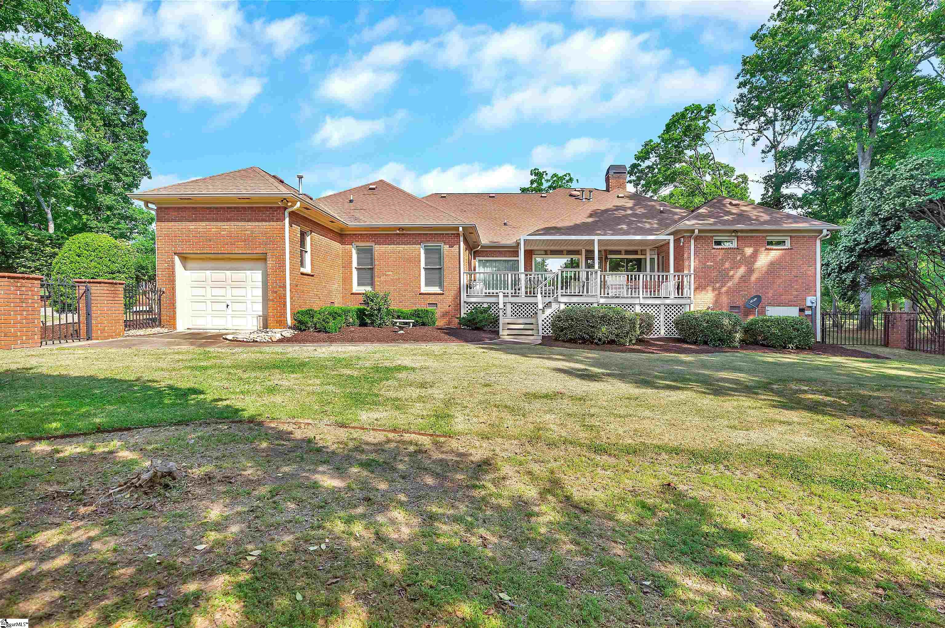 1002 Thornehill Drive Anderson, SC 29621