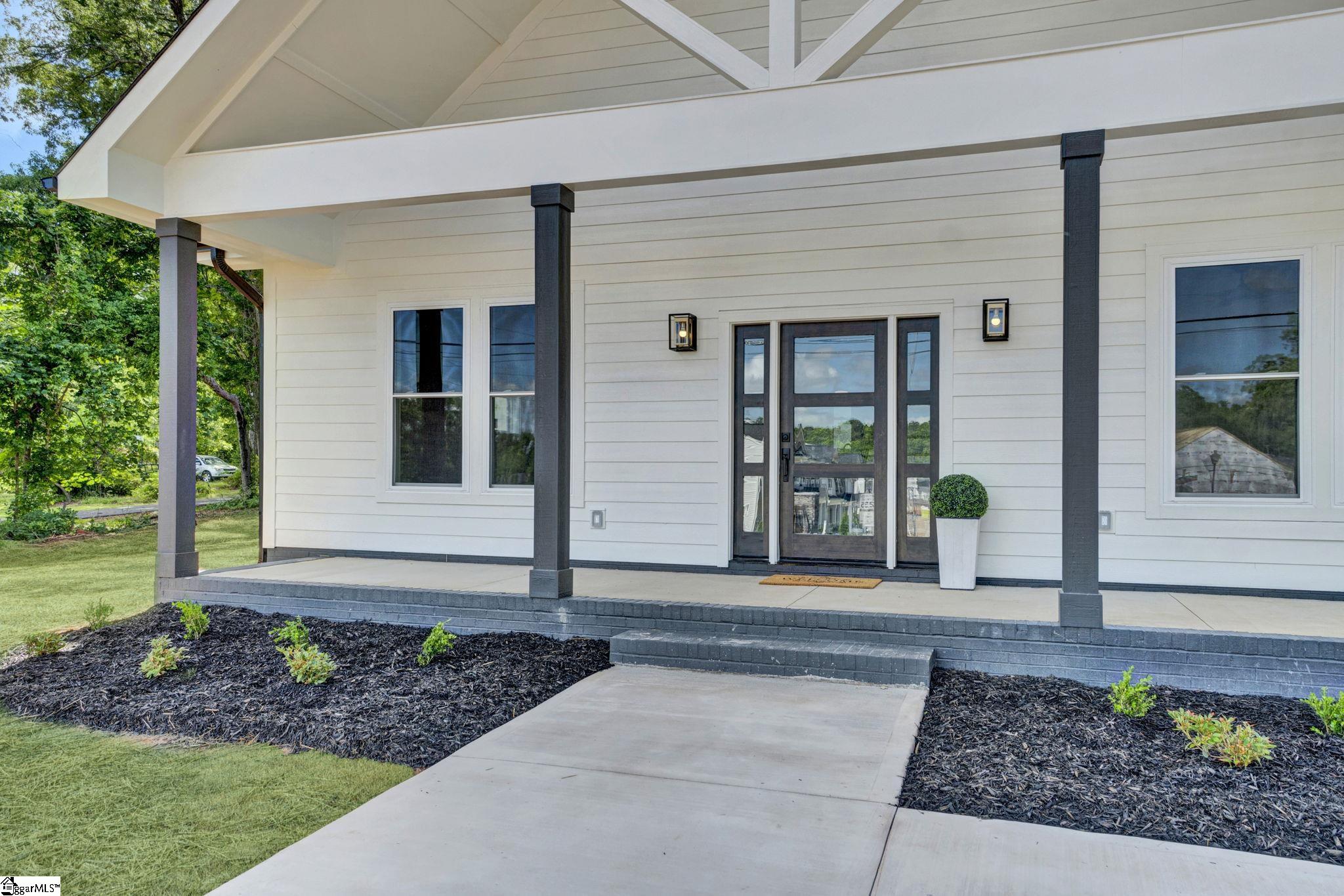 208 Pinehaven Street Laurens, SC 29360