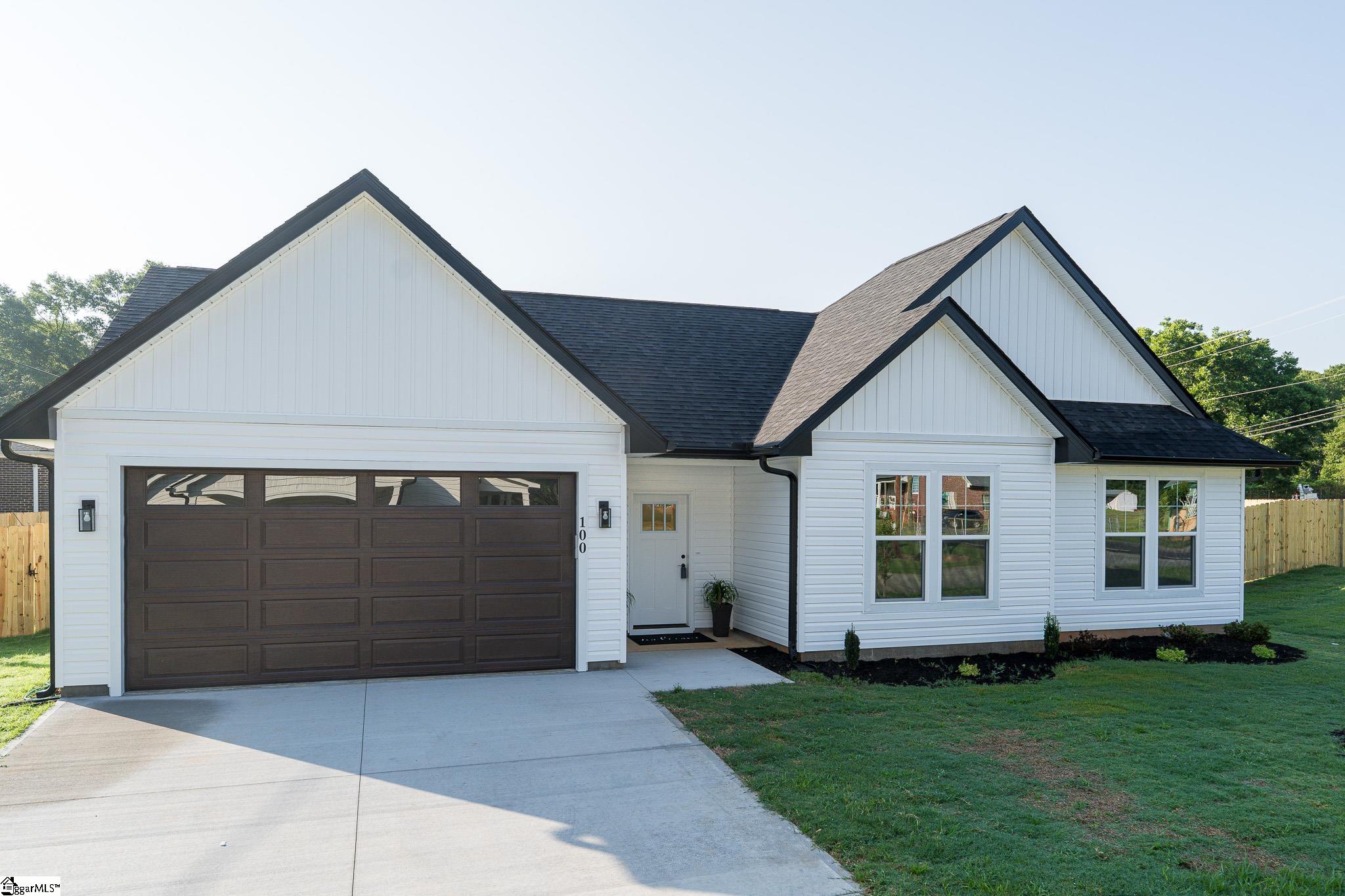 100 Cottage Street Wellford, SC 29385