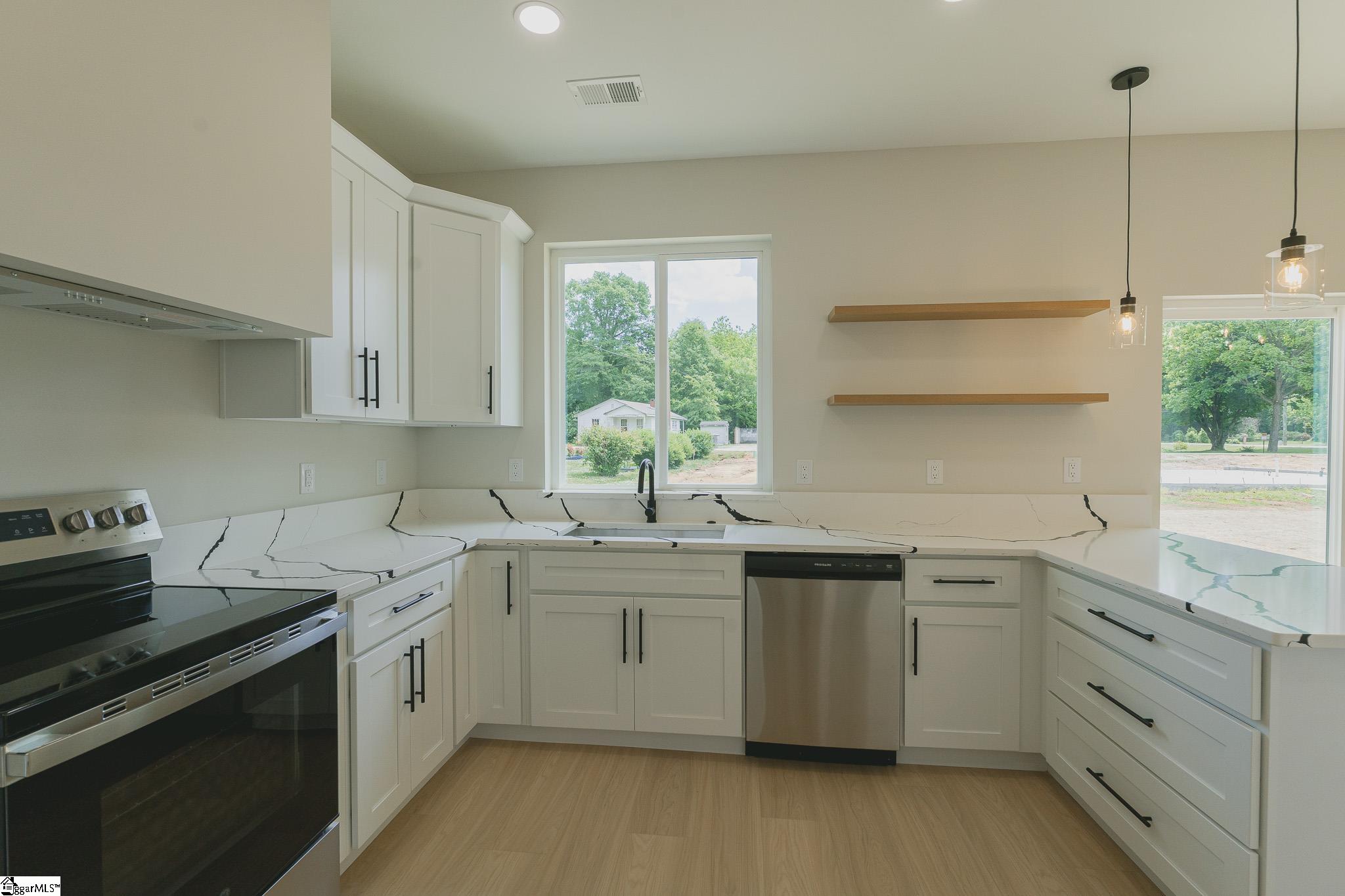 100 Cottage Street Wellford, SC 29385