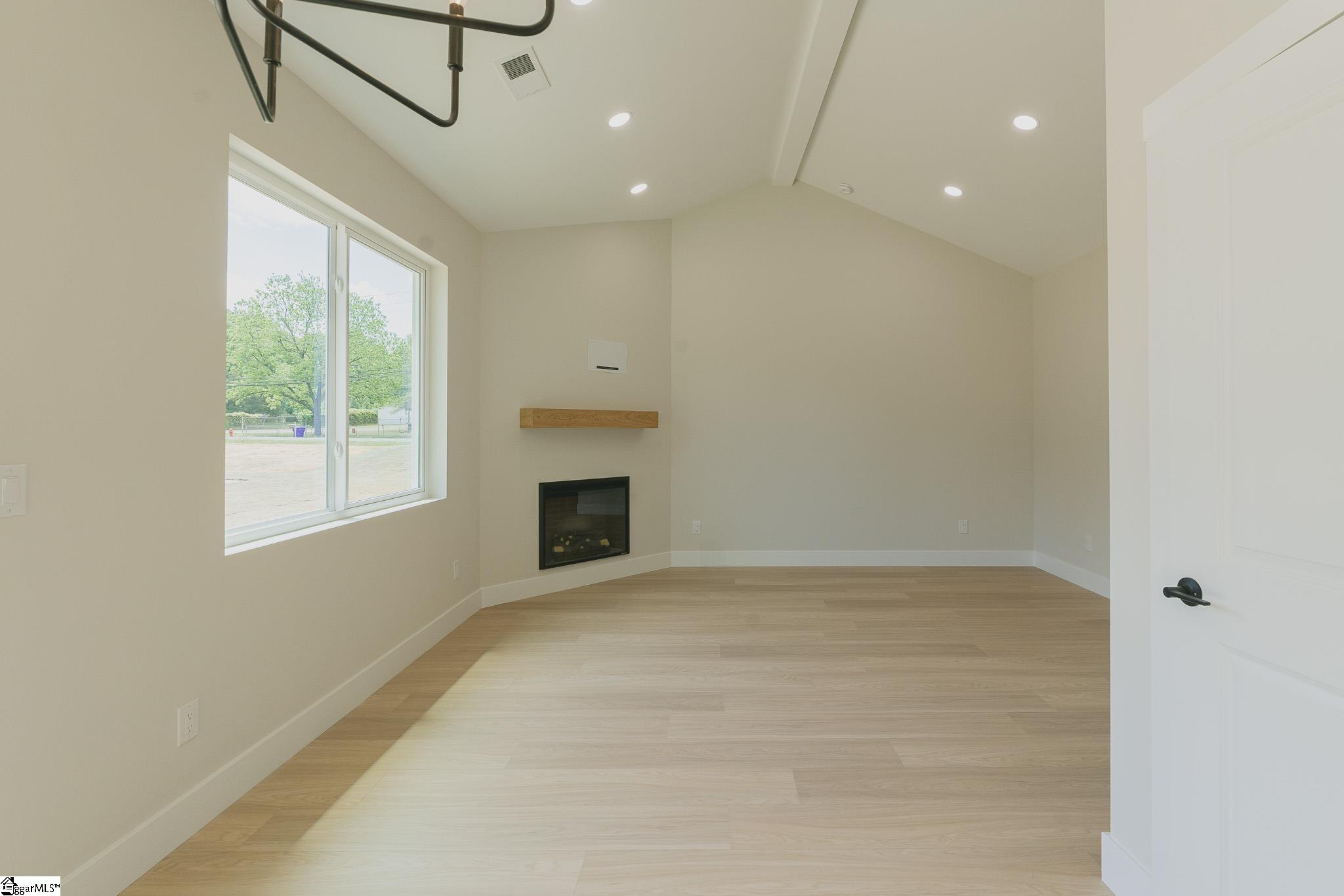 100 Cottage Street Wellford, SC 29385