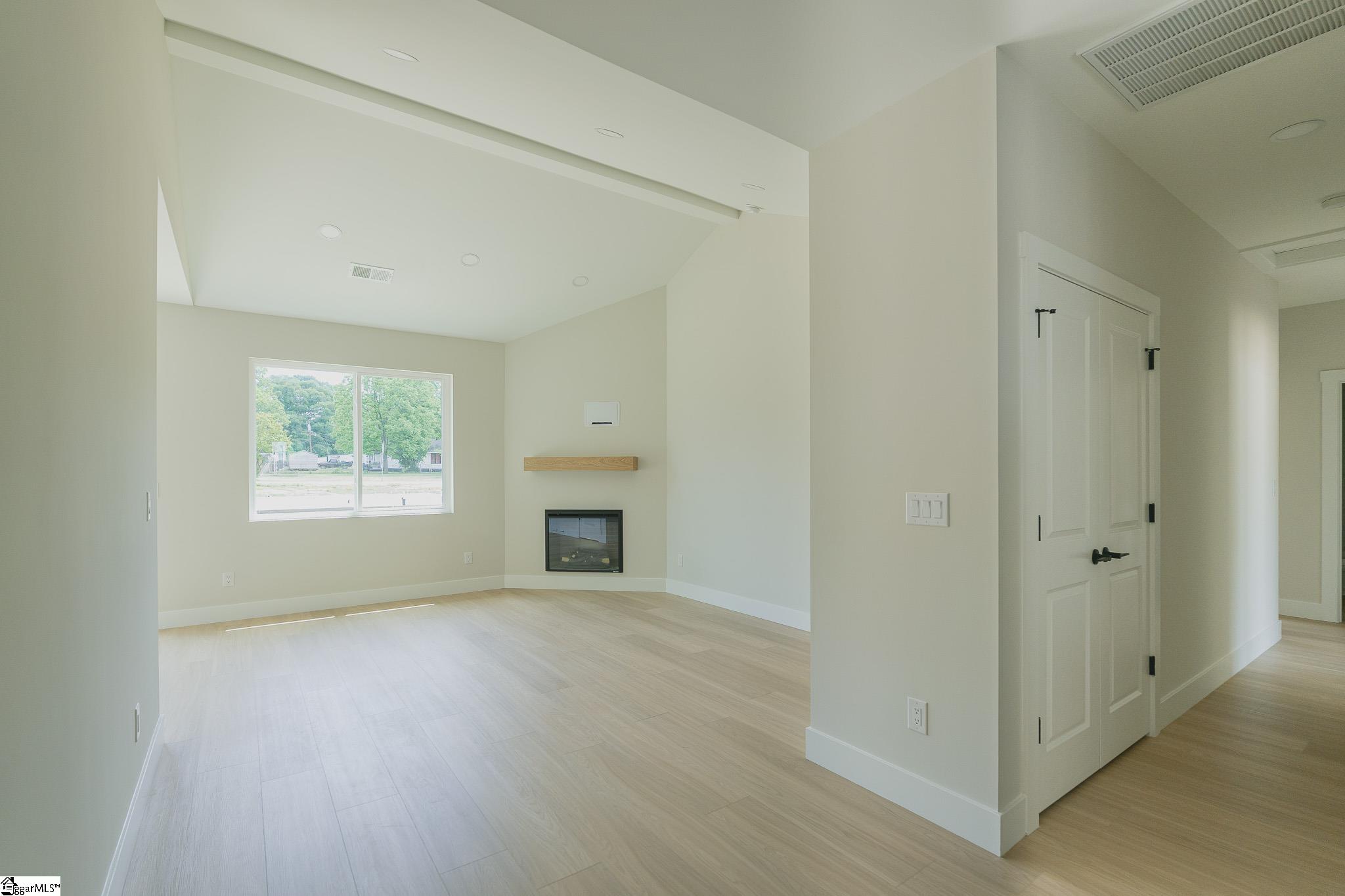 100 Cottage Street Wellford, SC 29385