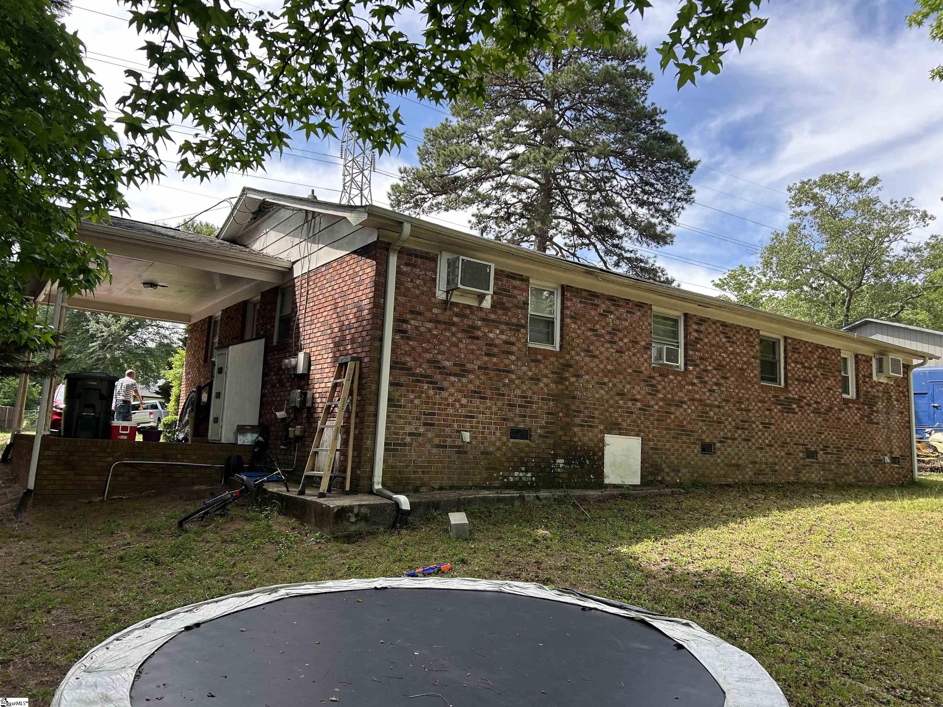 402 Gordon Street Greenville, SC 29611-11