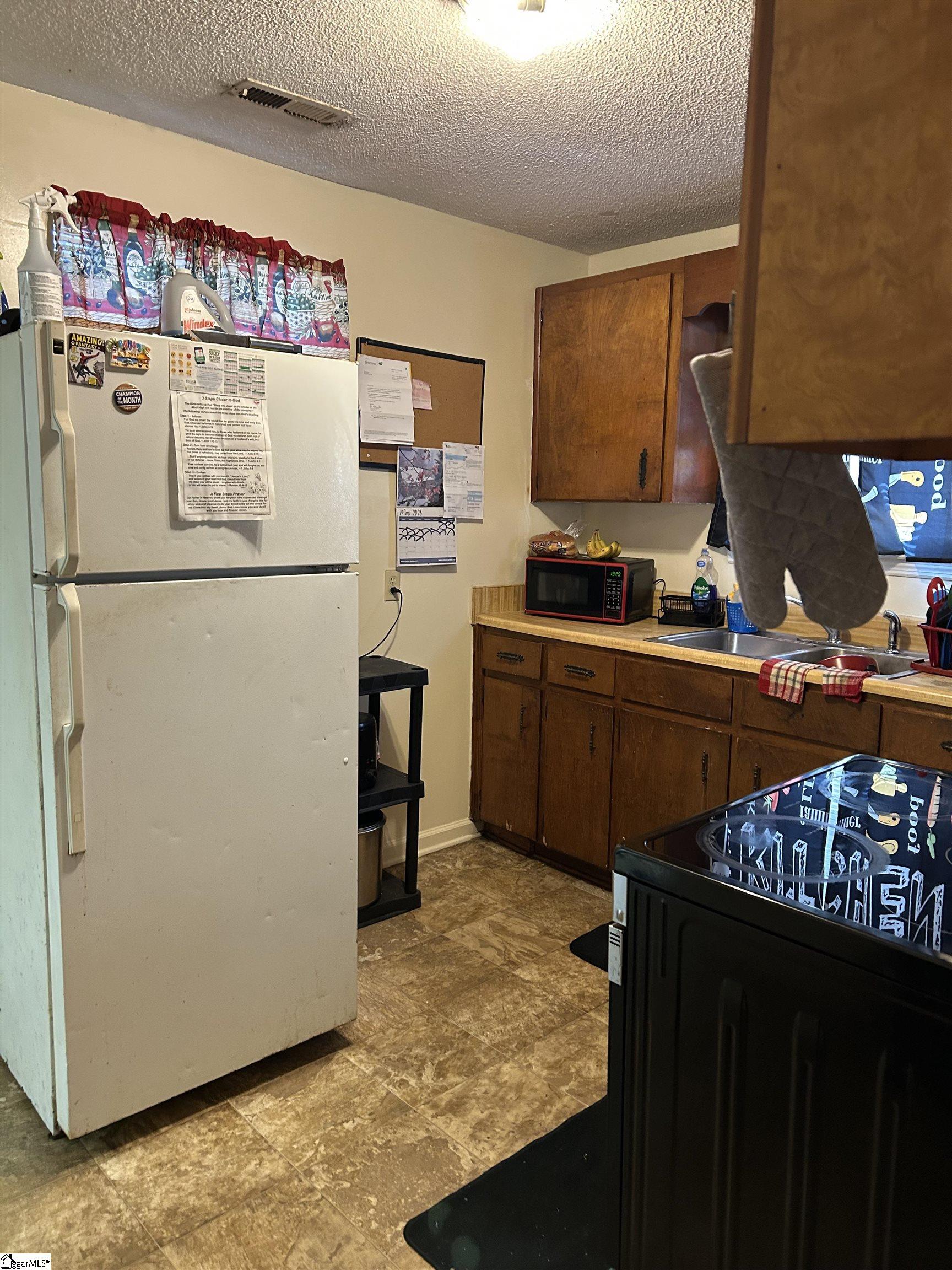402 Gordon Street Greenville, SC 29611-11