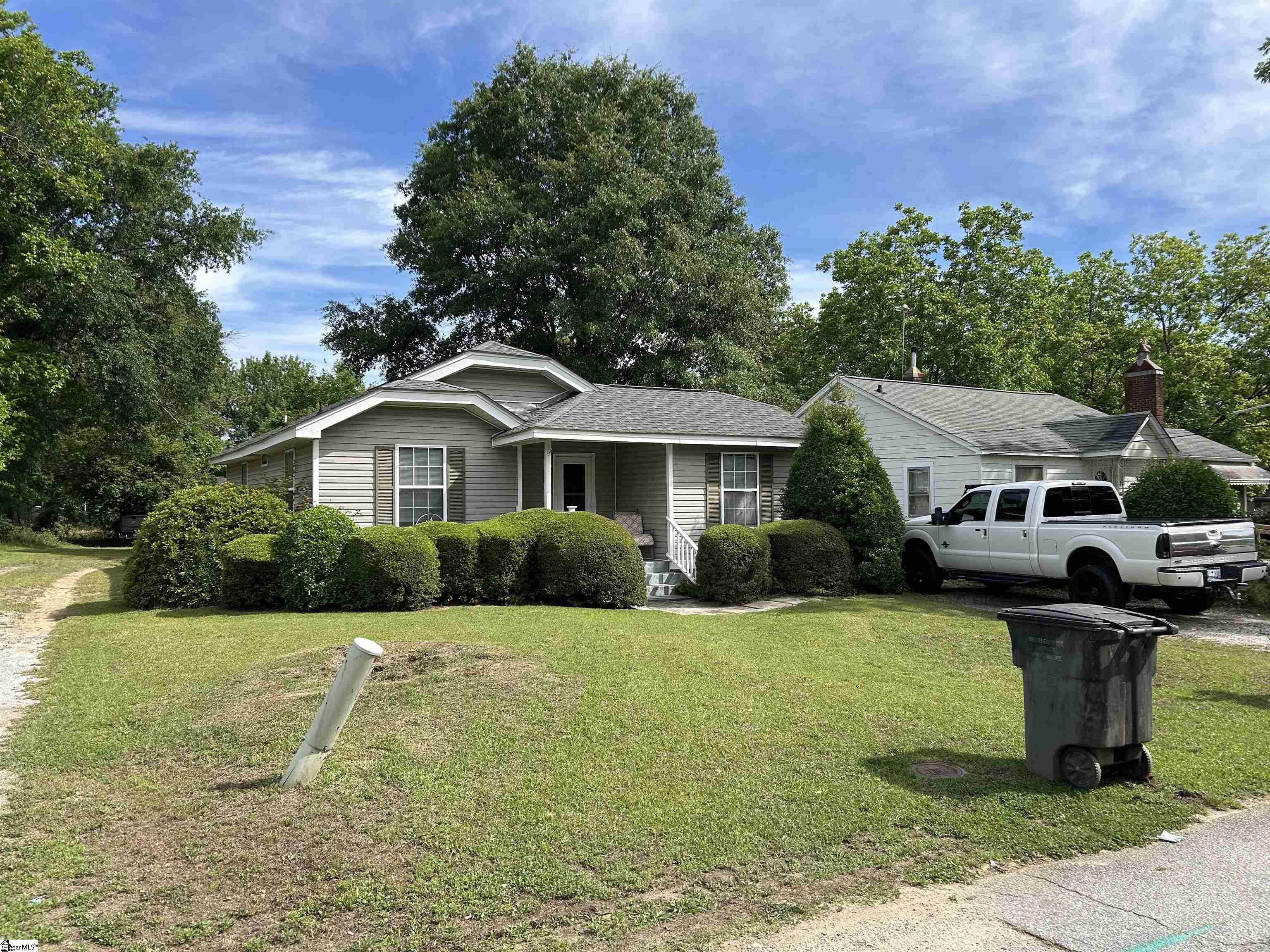 402 Gordon Street Greenville, SC 29611-11