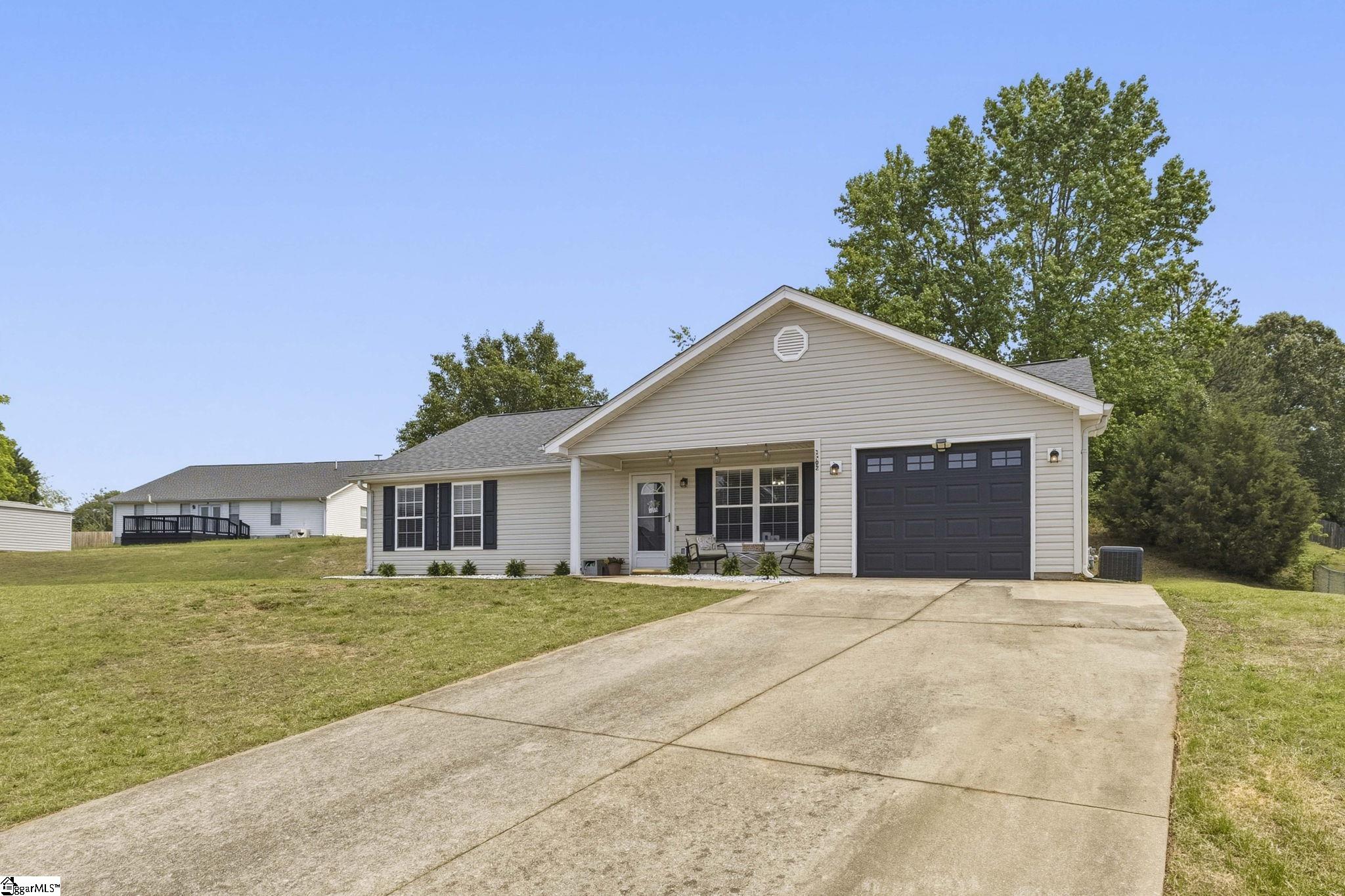 1302 Autumn Glen Court Fountain Inn, SC 29644