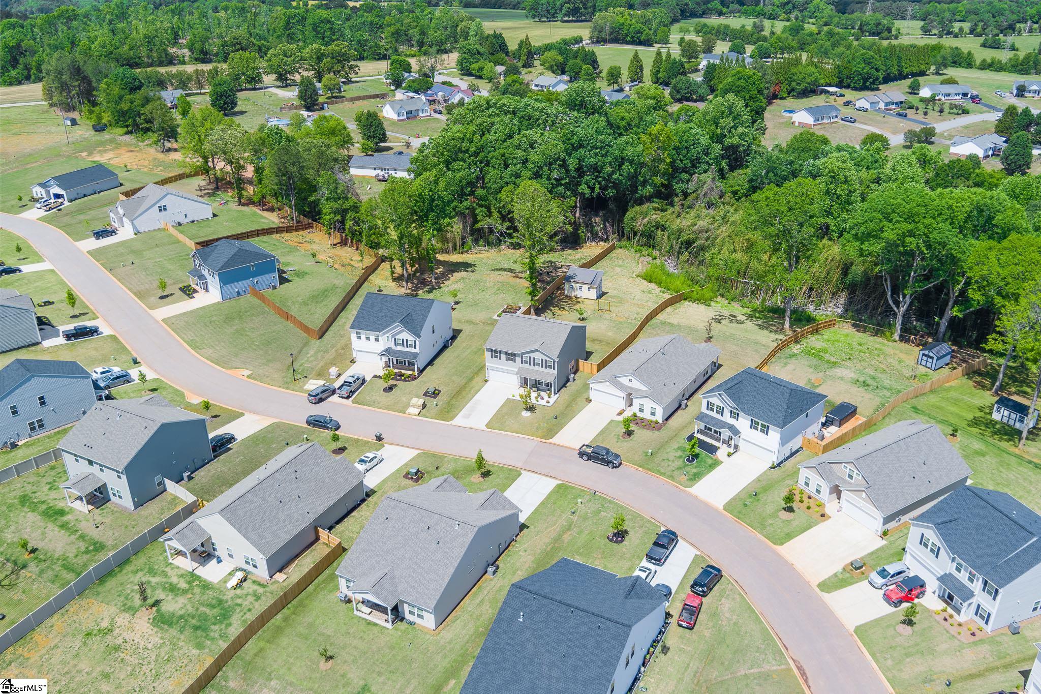 7041 Fairview Falls Drive Chesnee, SC 29323