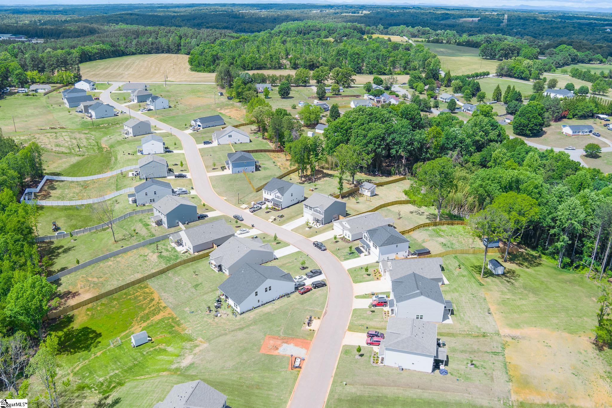 7041 Fairview Falls Drive Chesnee, SC 29323