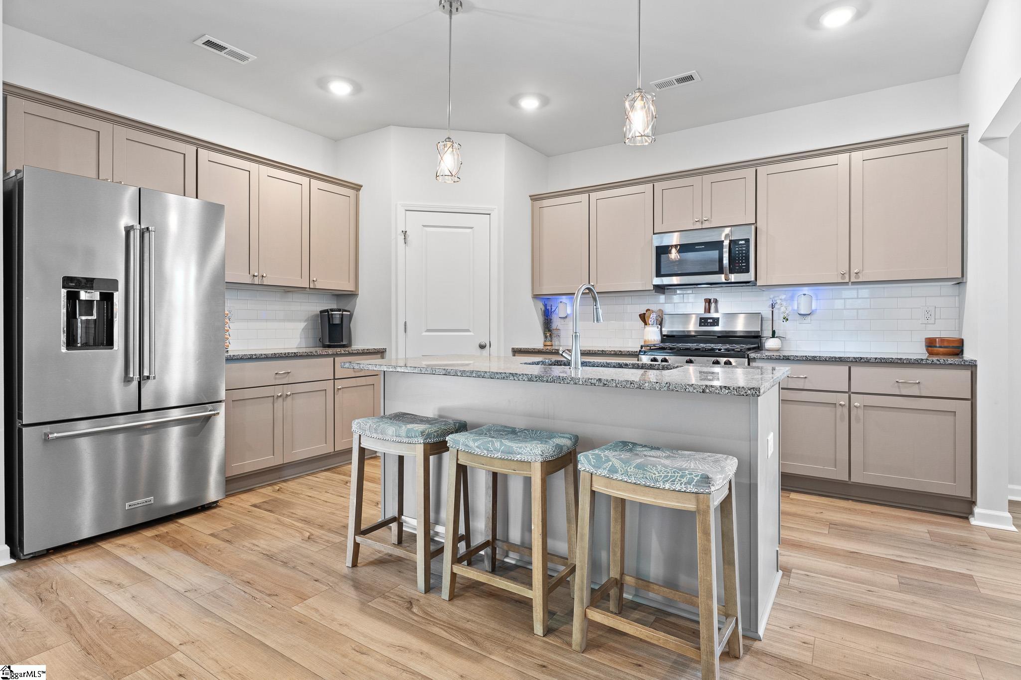 7041 Fairview Falls Drive Chesnee, SC 29323