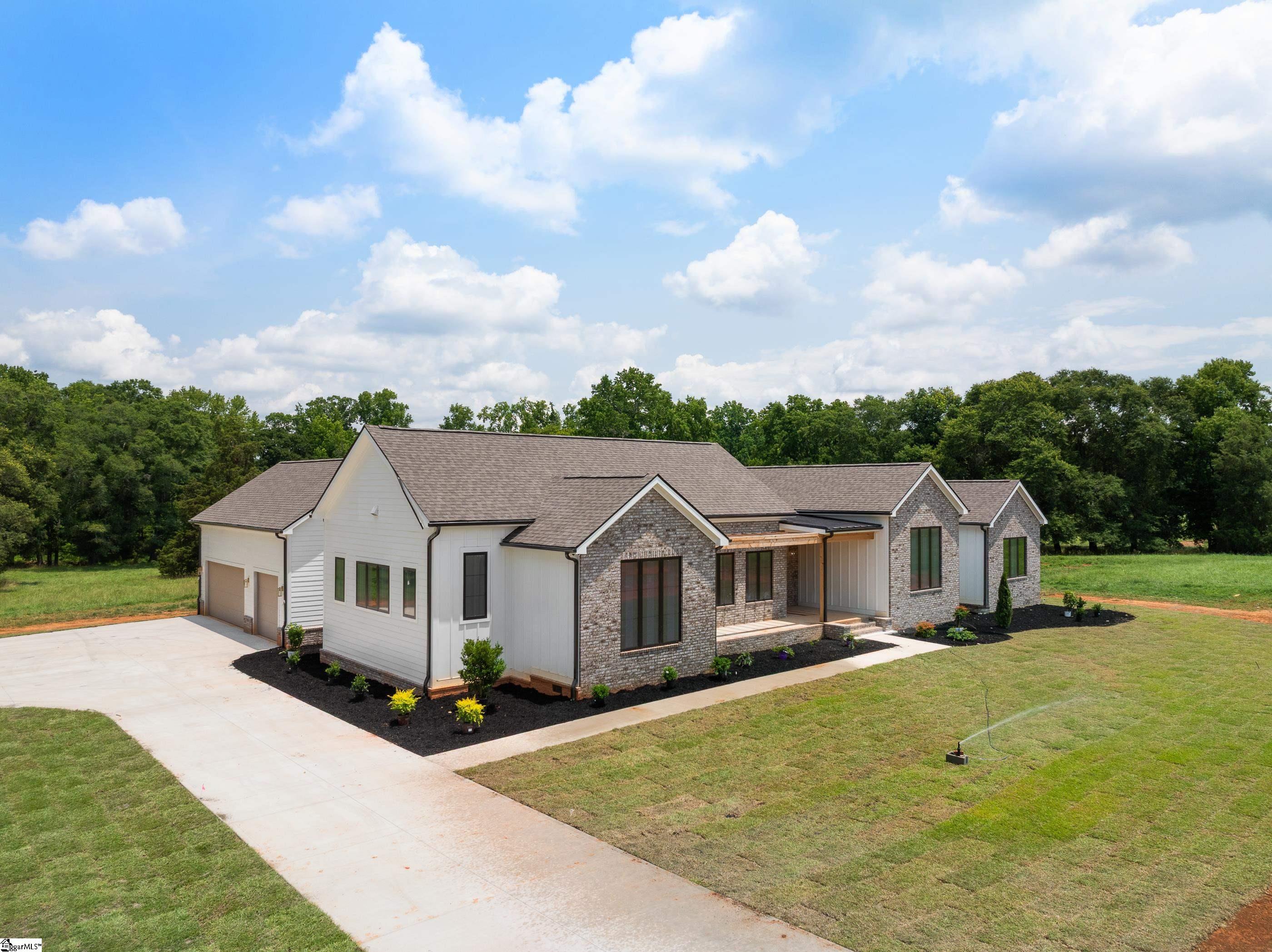 774 Garrison Road Pelzer, SC 29669