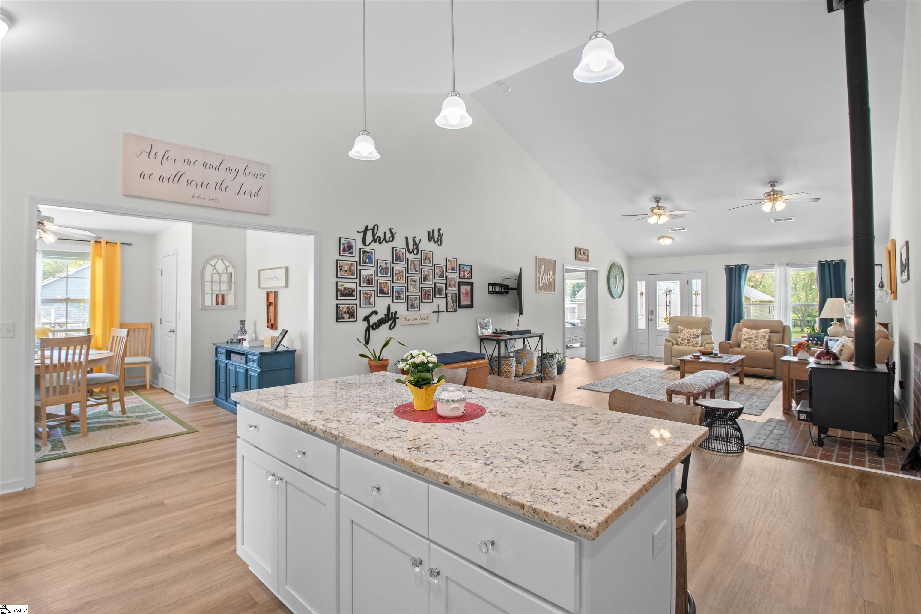 104 Summer Breeze Court Townville, SC 29689