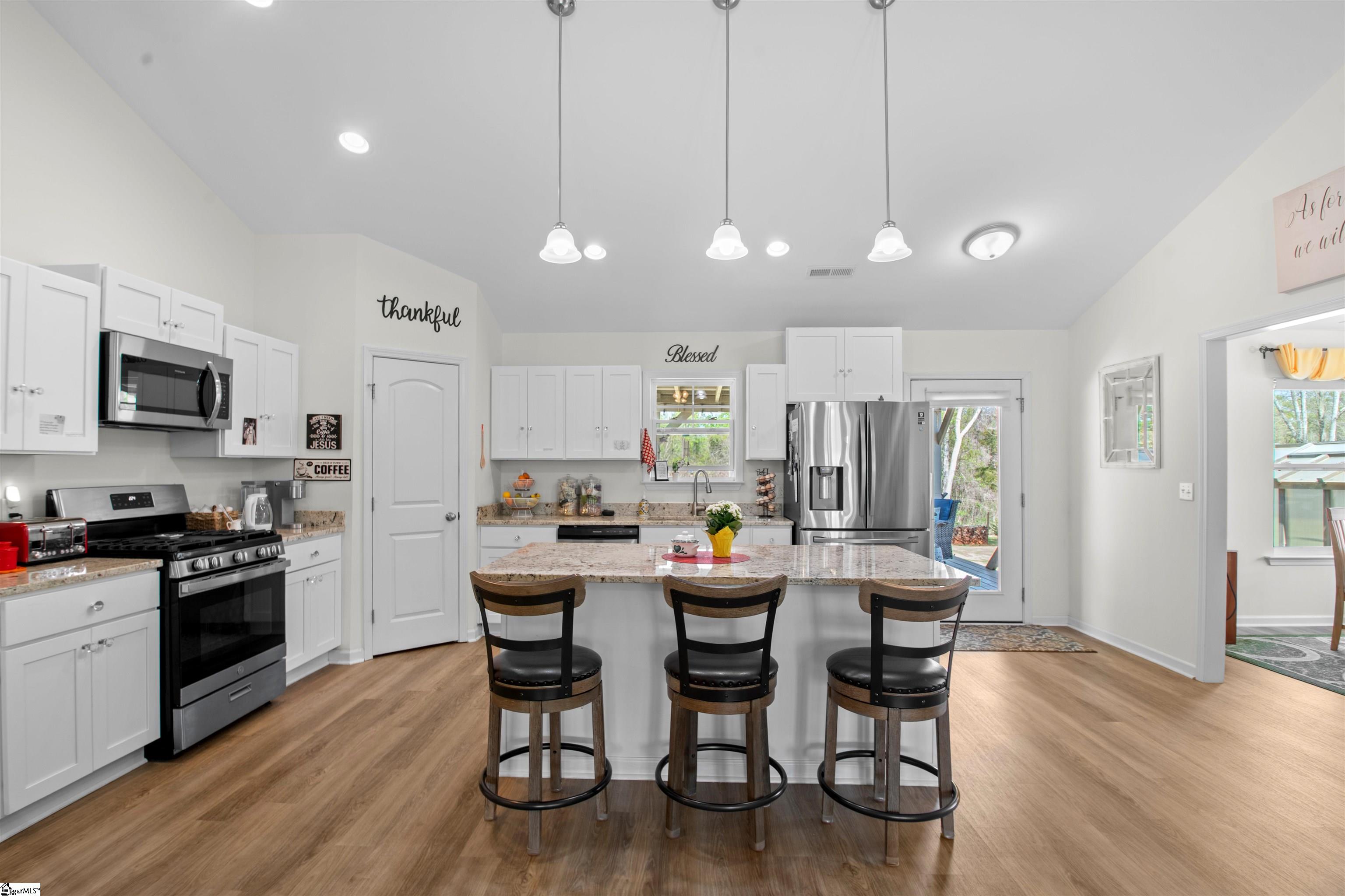 104 Summer Breeze Court Townville, SC 29689