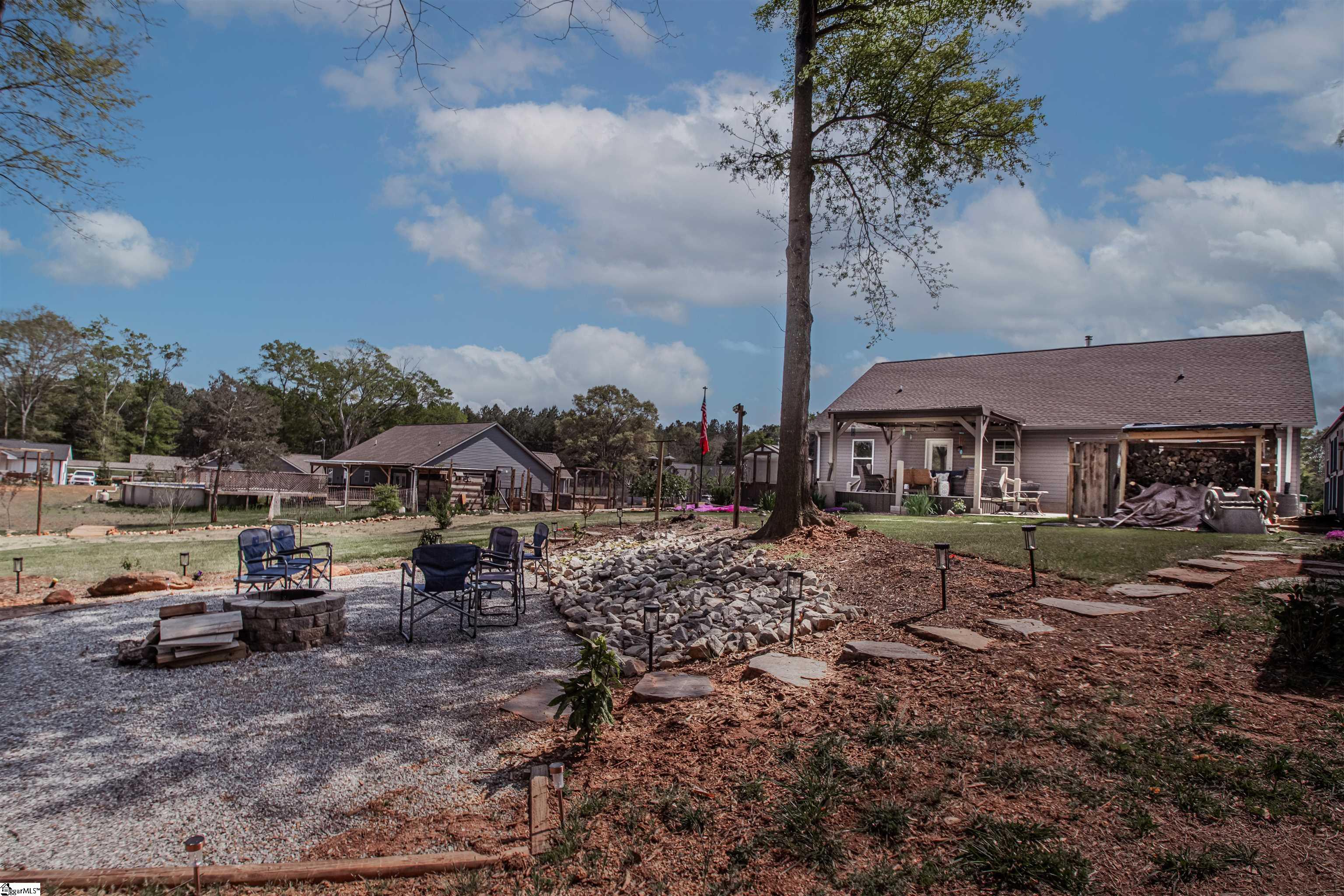 104 Summer Breeze Court Townville, SC 29689