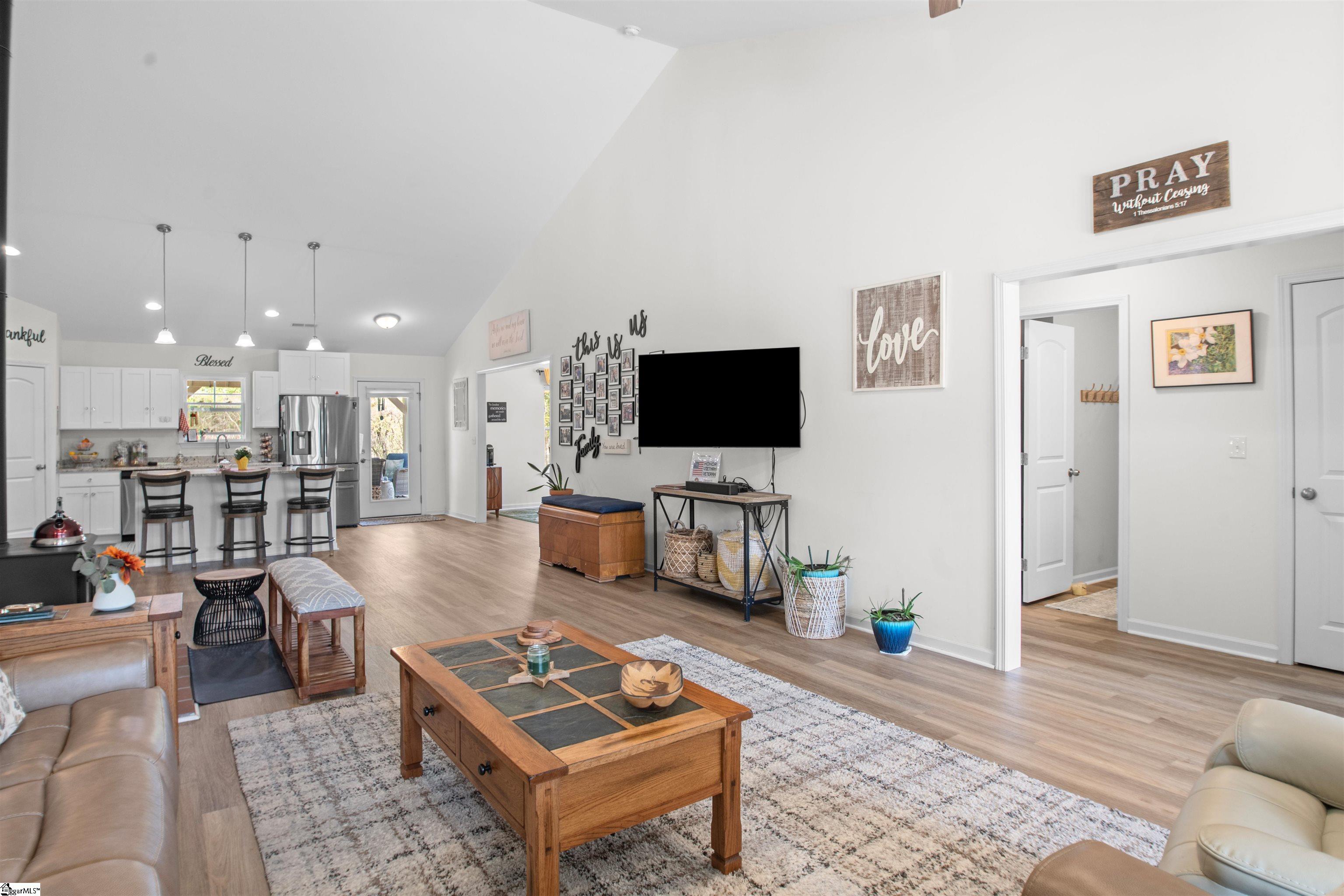 104 Summer Breeze Court Townville, SC 29689