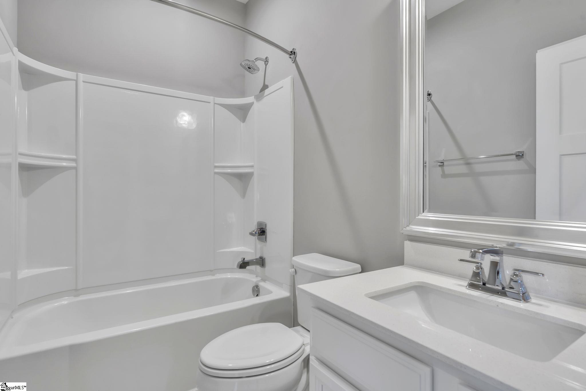 25 Rollins Avenue Greenville, SC 29607