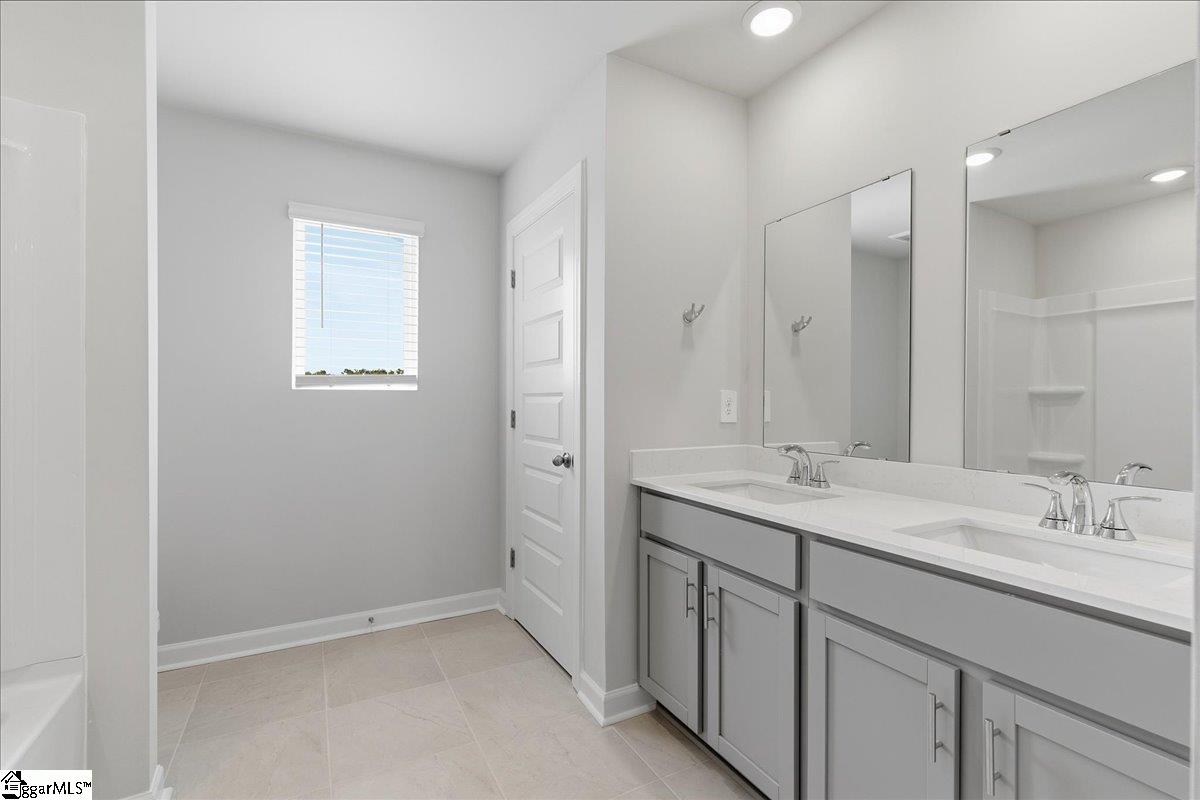 8 Swan Grove Trail Fountain Inn, SC 29645