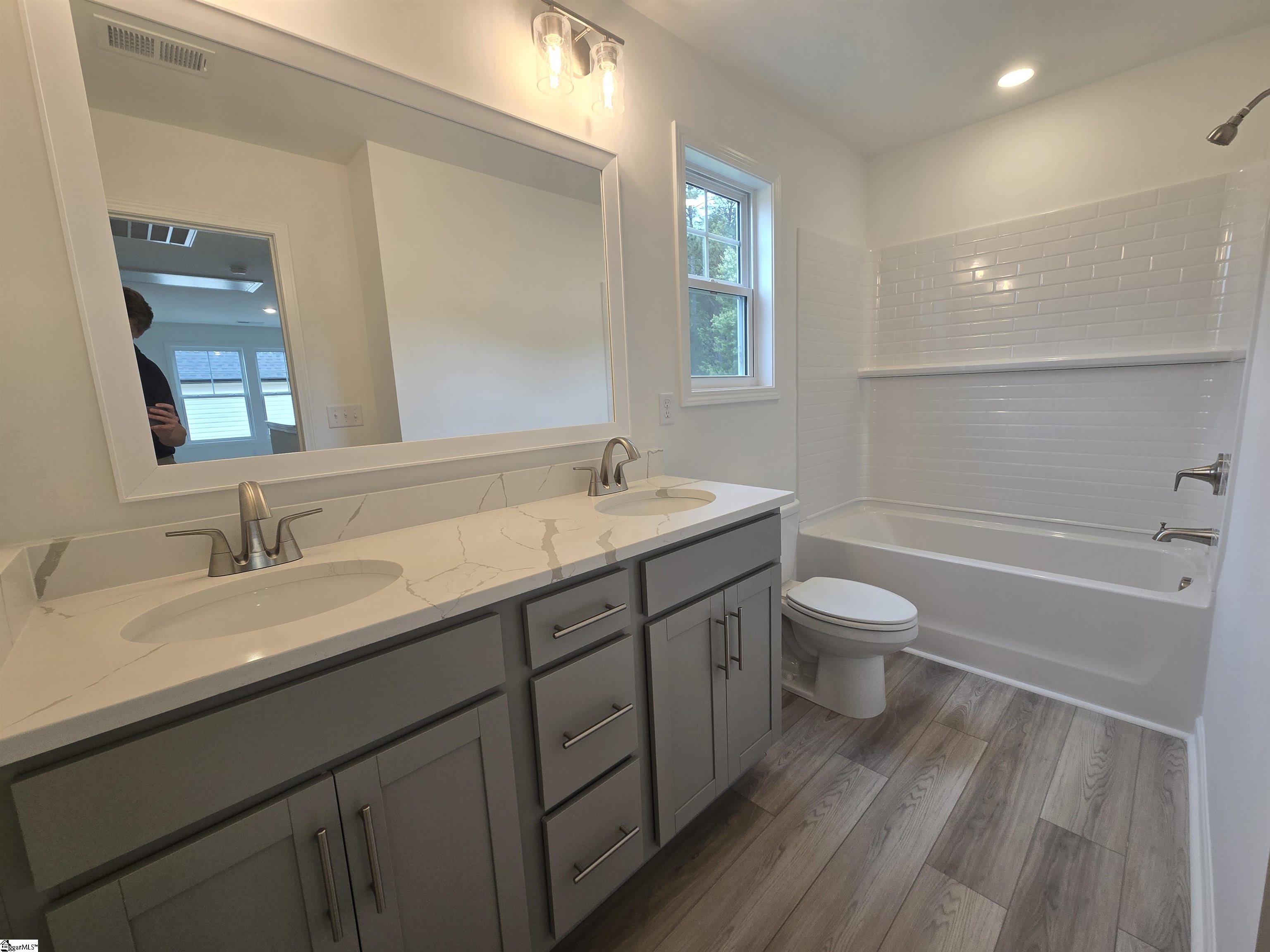 339 E Pyrenees Drive UNIT Lot 137 Wellford, SC 29385