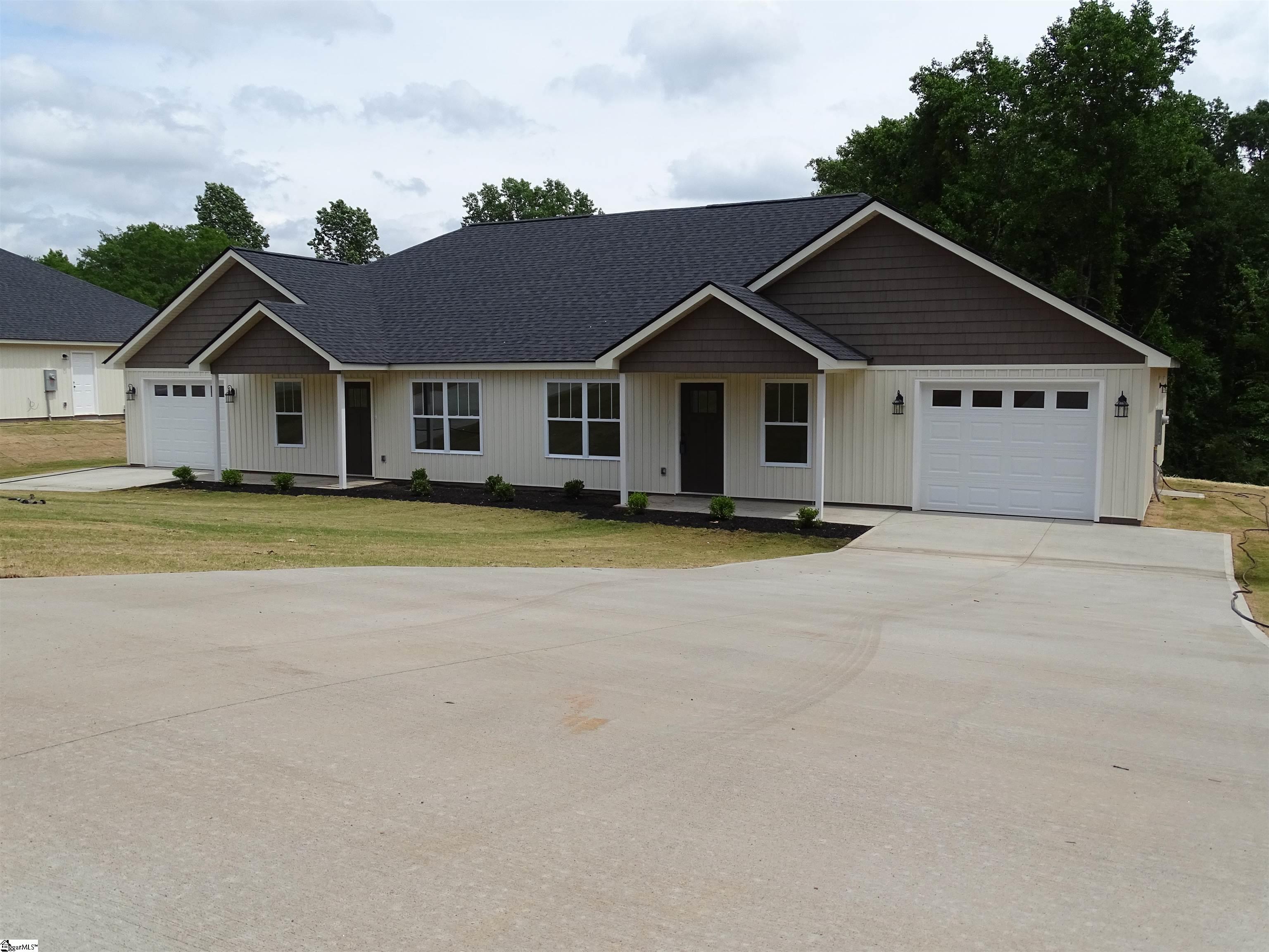 242/246 Brewton Road, Spartanburg SC 29301,Spartanburg,Spartanburg,Residential Income
