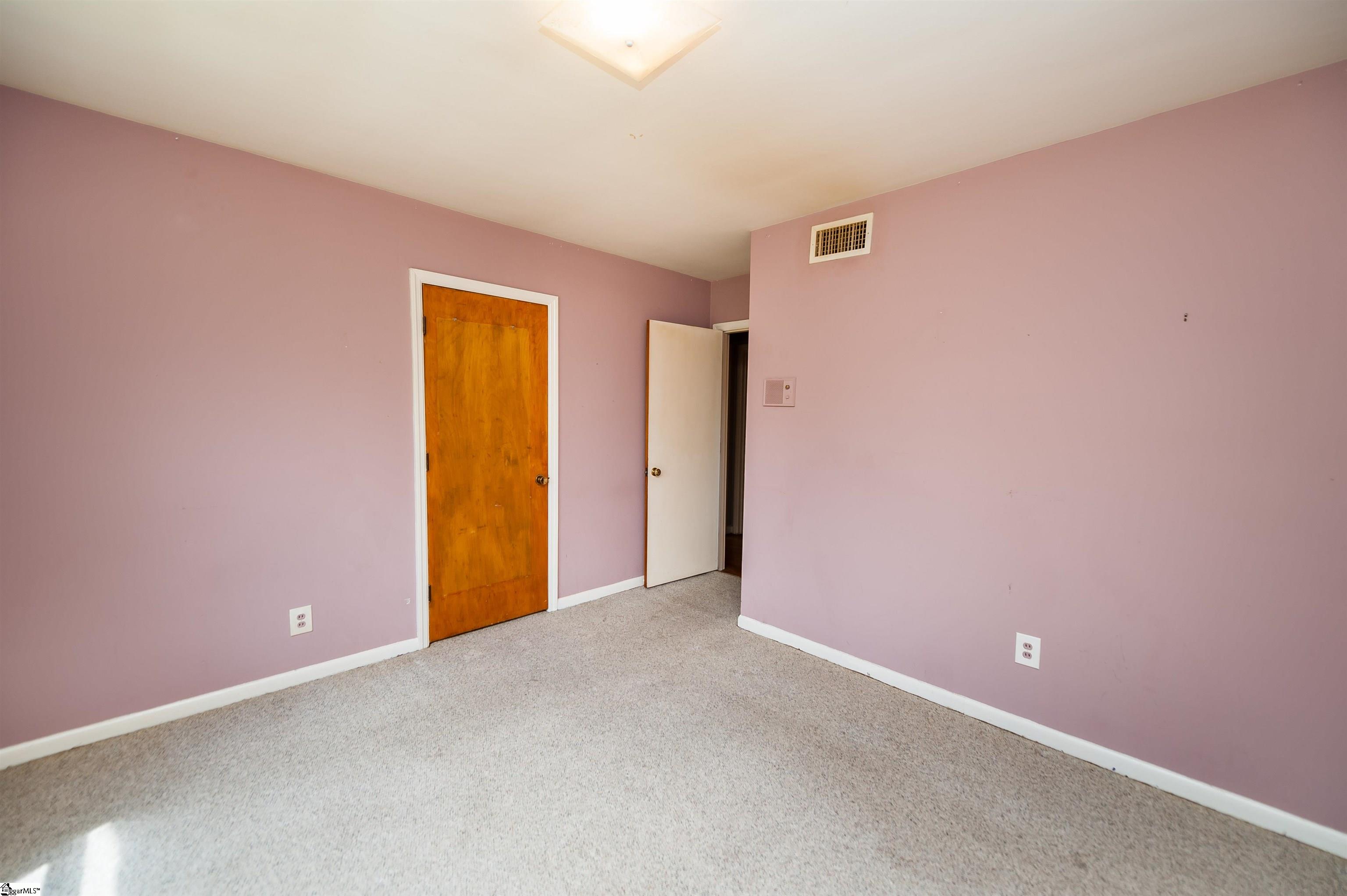 368 Fairlane Drive Spartanburg, SC 29307