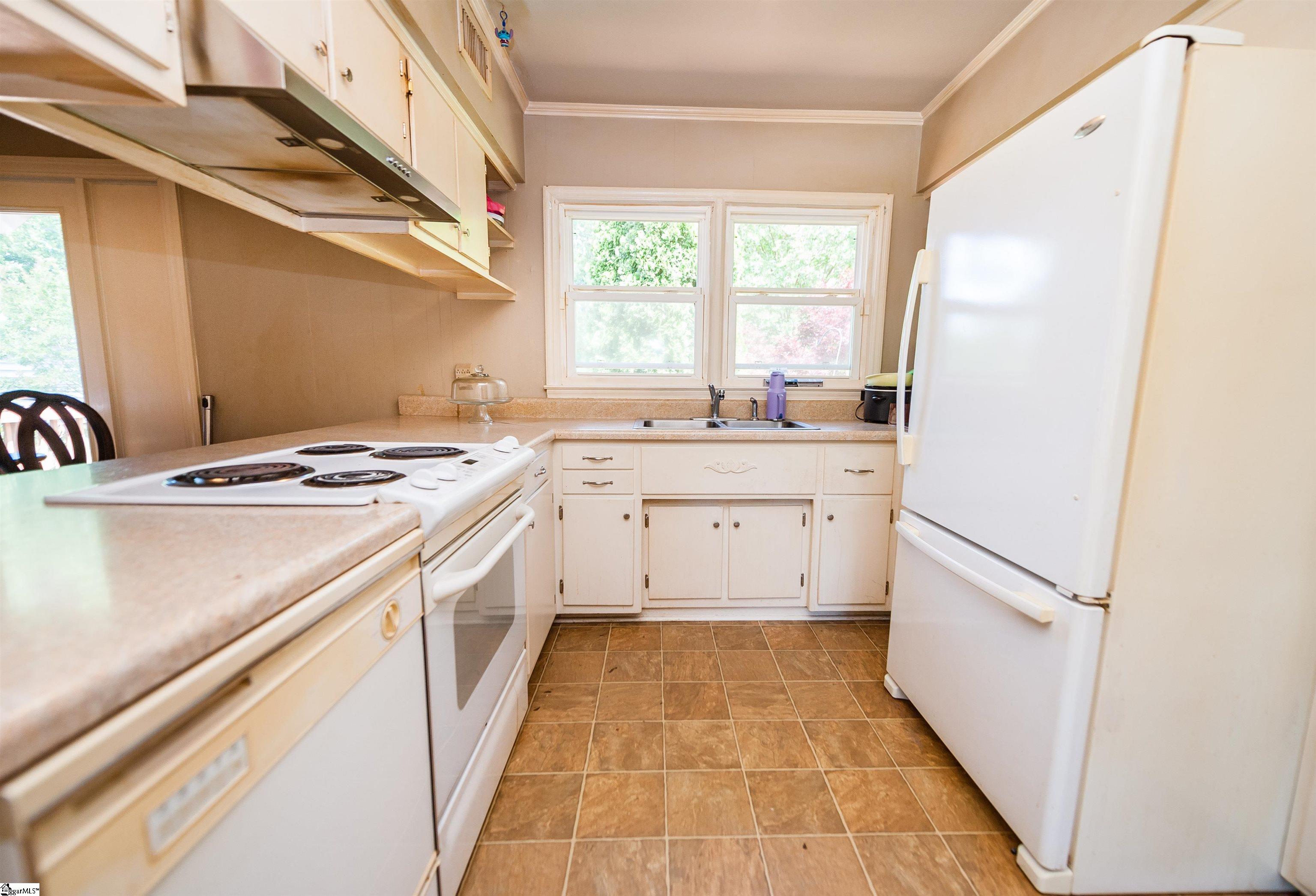 368 Fairlane Drive Spartanburg, SC 29307